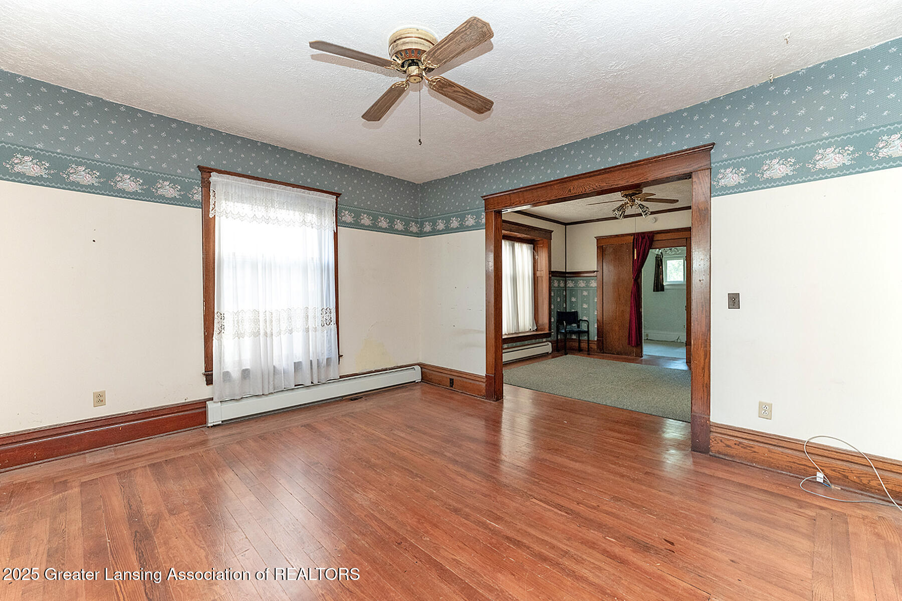 Lansing, Michigan 48915, United States, 4 Bedrooms Bedrooms, ,1 BathroomBathrooms,Residential,Active,236739