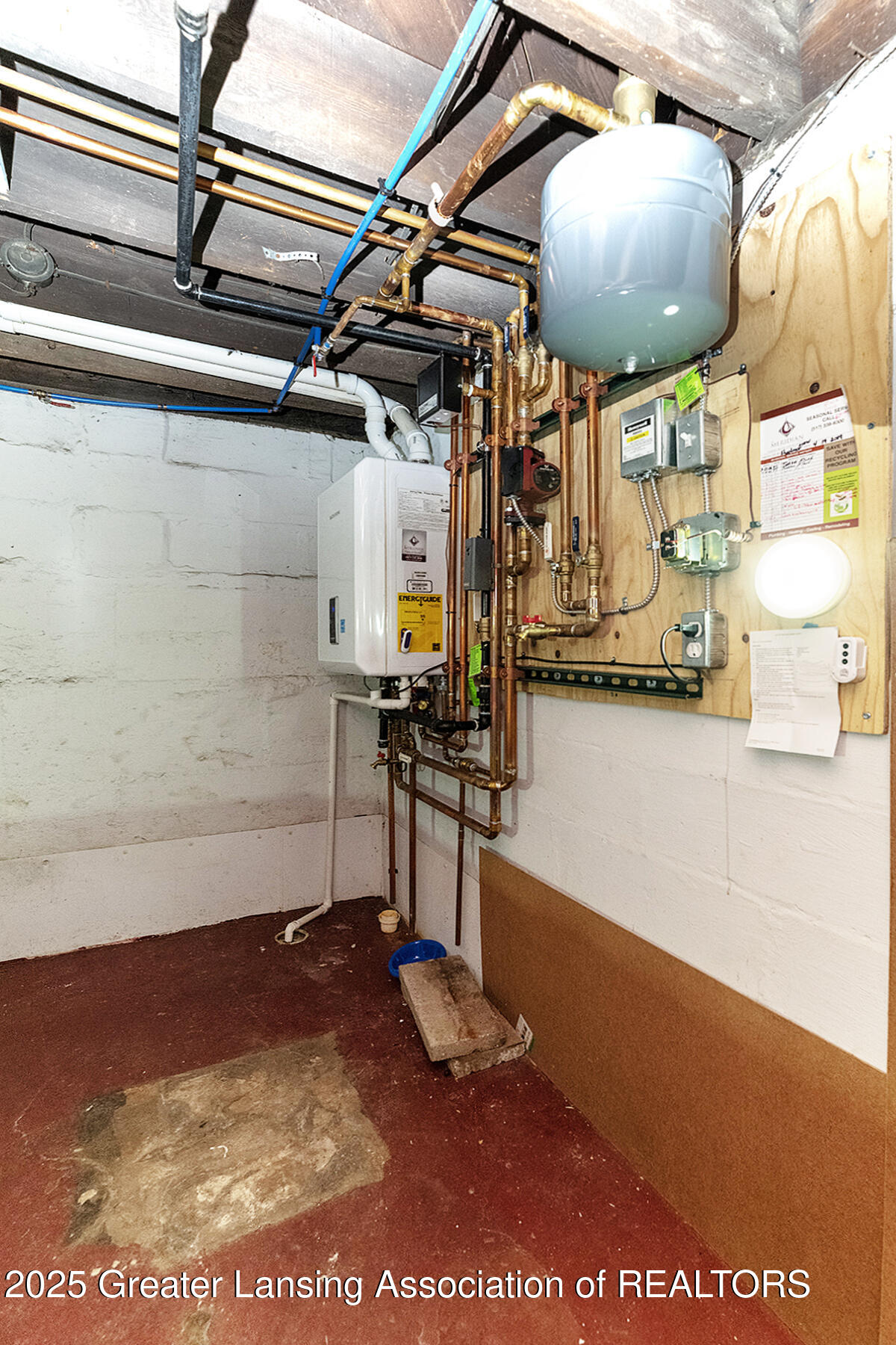 Lansing, Michigan 48915, United States, 4 Bedrooms Bedrooms, ,1 BathroomBathrooms,Residential,Active,236739