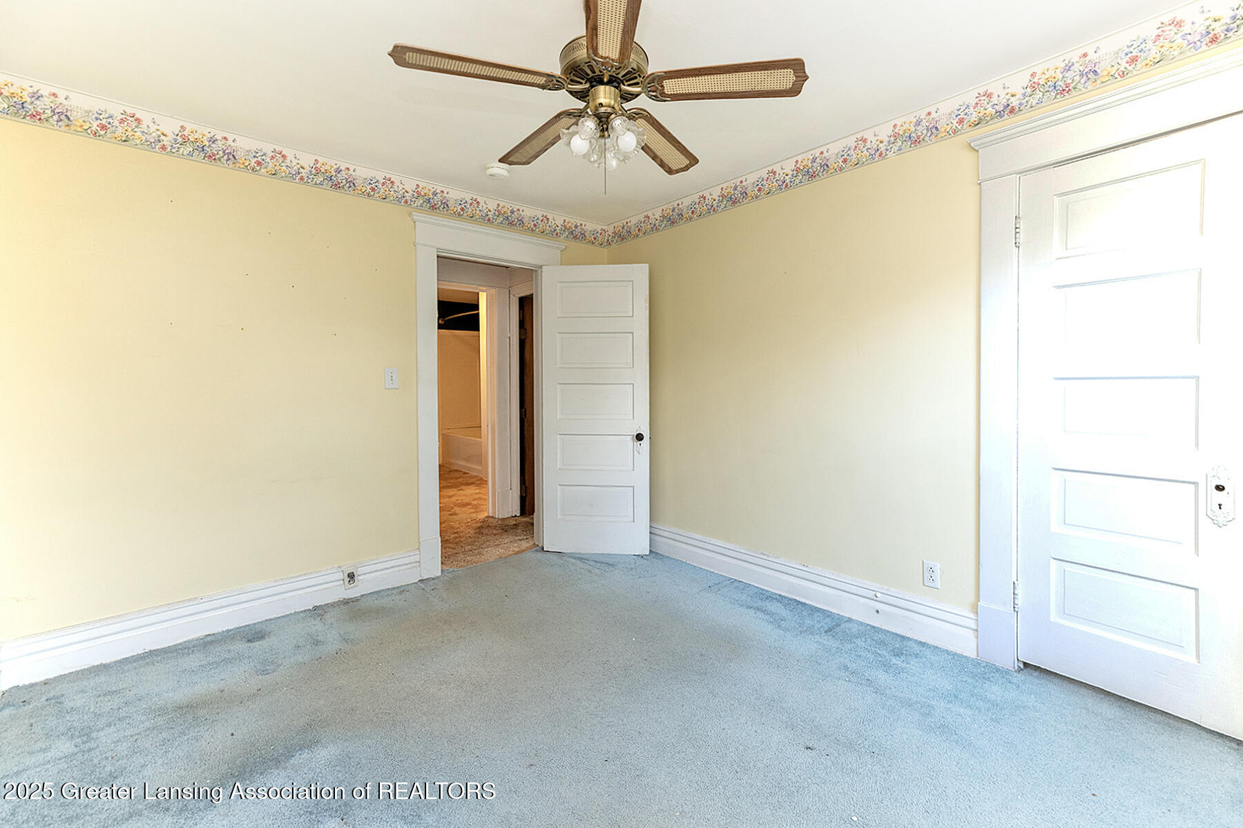 Lansing, Michigan 48915, United States, 4 Bedrooms Bedrooms, ,1 BathroomBathrooms,Residential,Active,236739