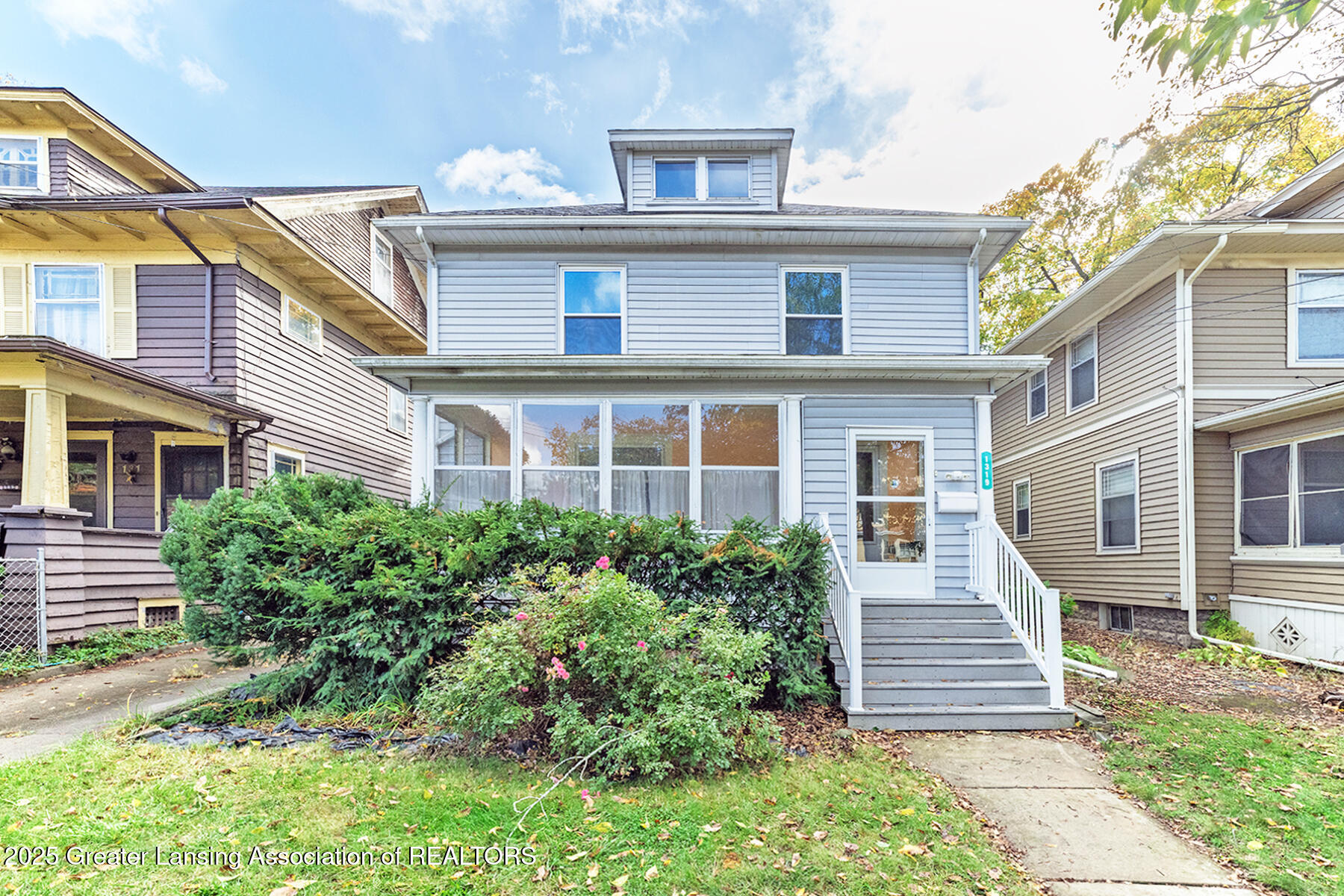 Lansing, Michigan 48915, United States, 4 Bedrooms Bedrooms, ,1 BathroomBathrooms,Residential,Active,236739