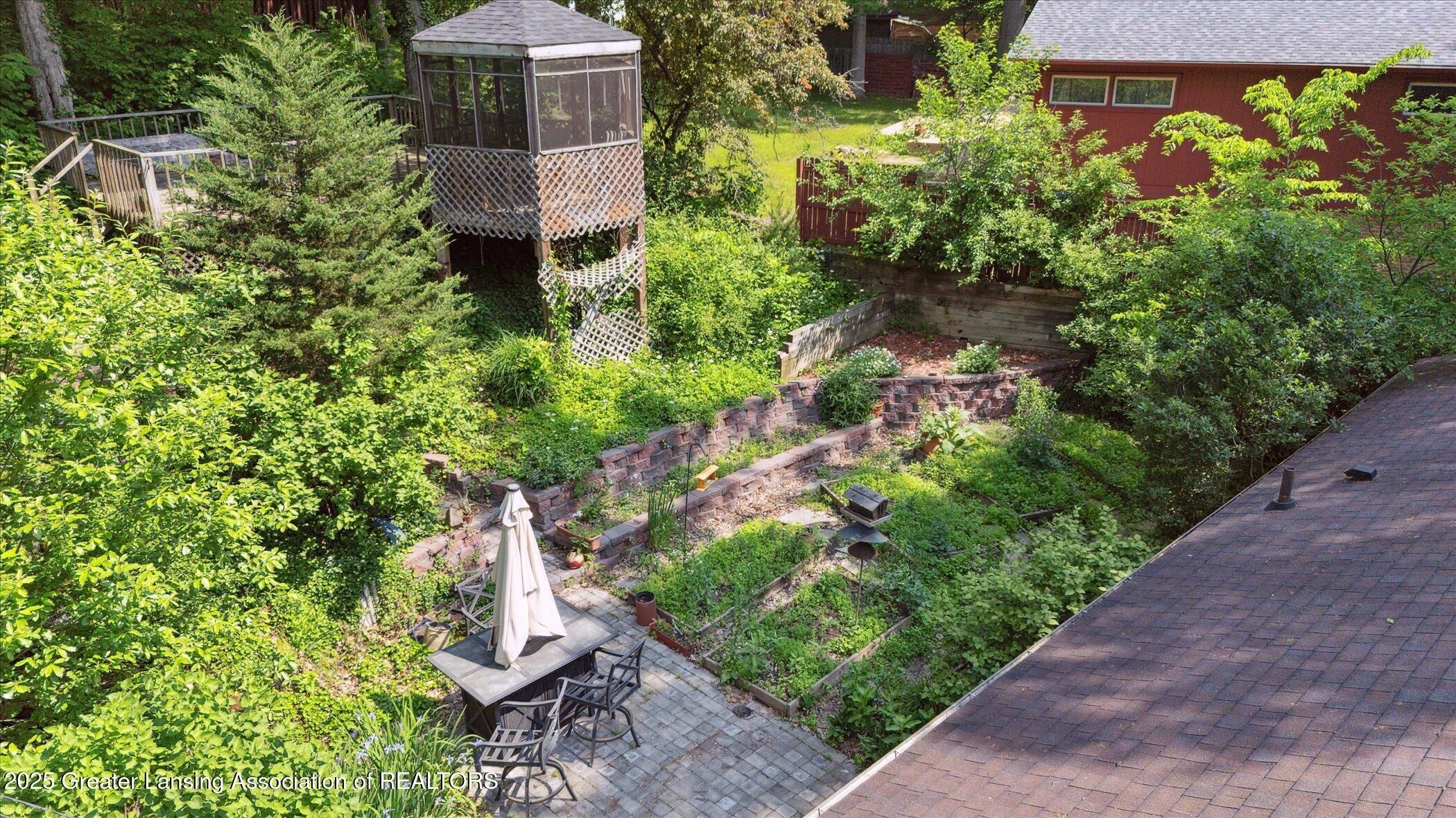 Lansing, Michigan 48906, United States, 3 Bedrooms Bedrooms, ,1 BathroomBathrooms,Residential,Active,141016