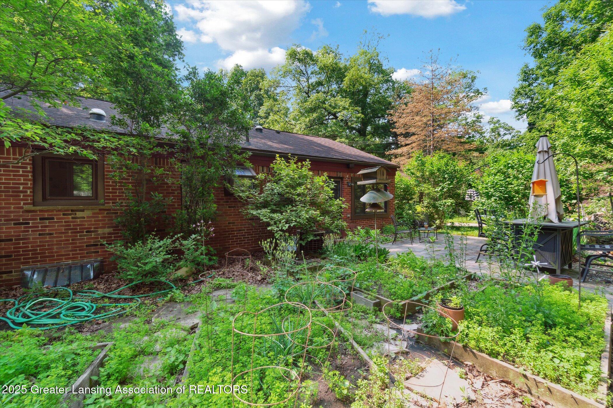 Lansing, Michigan 48906, United States, 3 Bedrooms Bedrooms, ,1 BathroomBathrooms,Residential,Active,141016