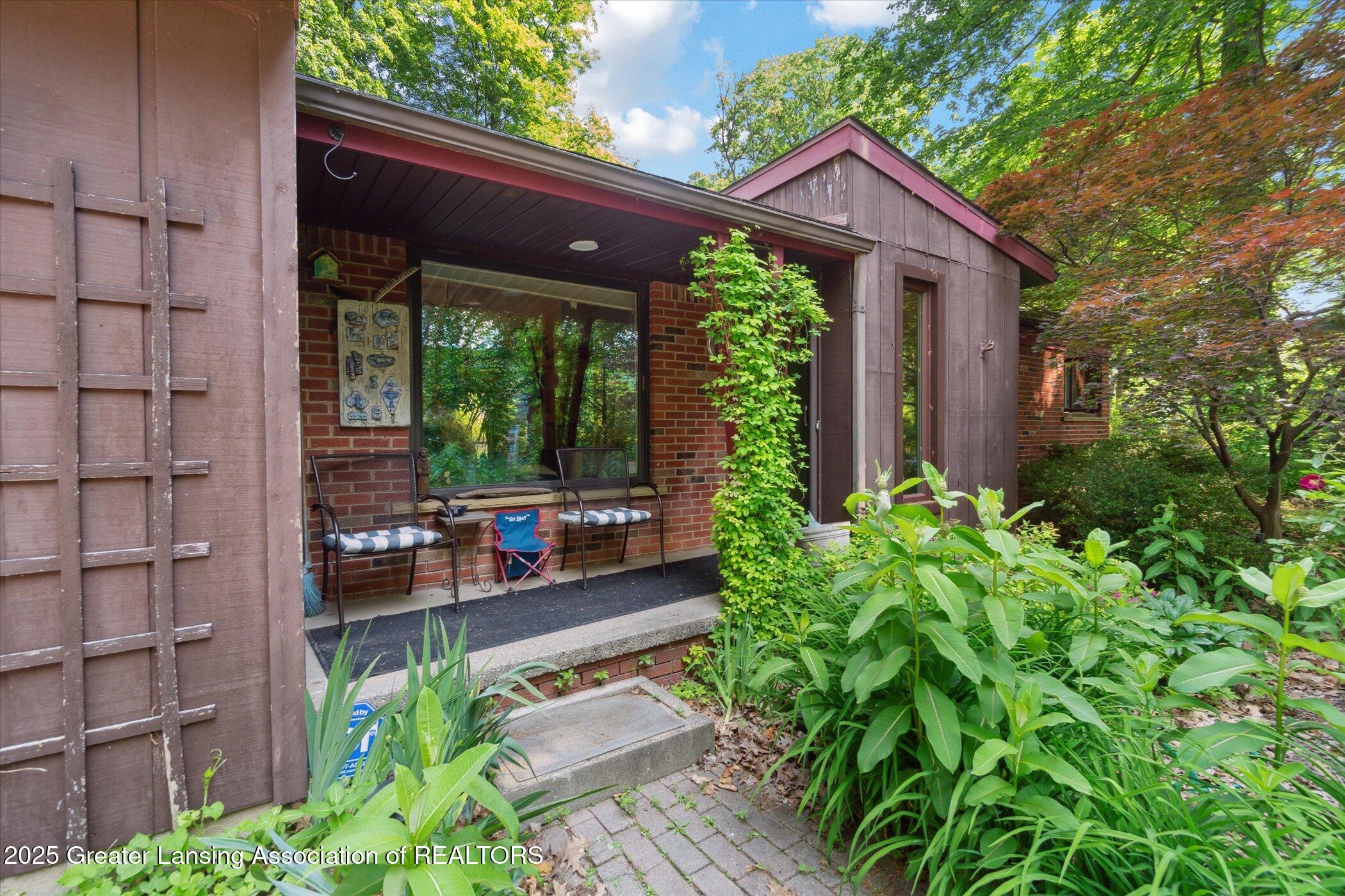 Lansing, Michigan 48906, United States, 3 Bedrooms Bedrooms, ,1 BathroomBathrooms,Residential,Active,141016