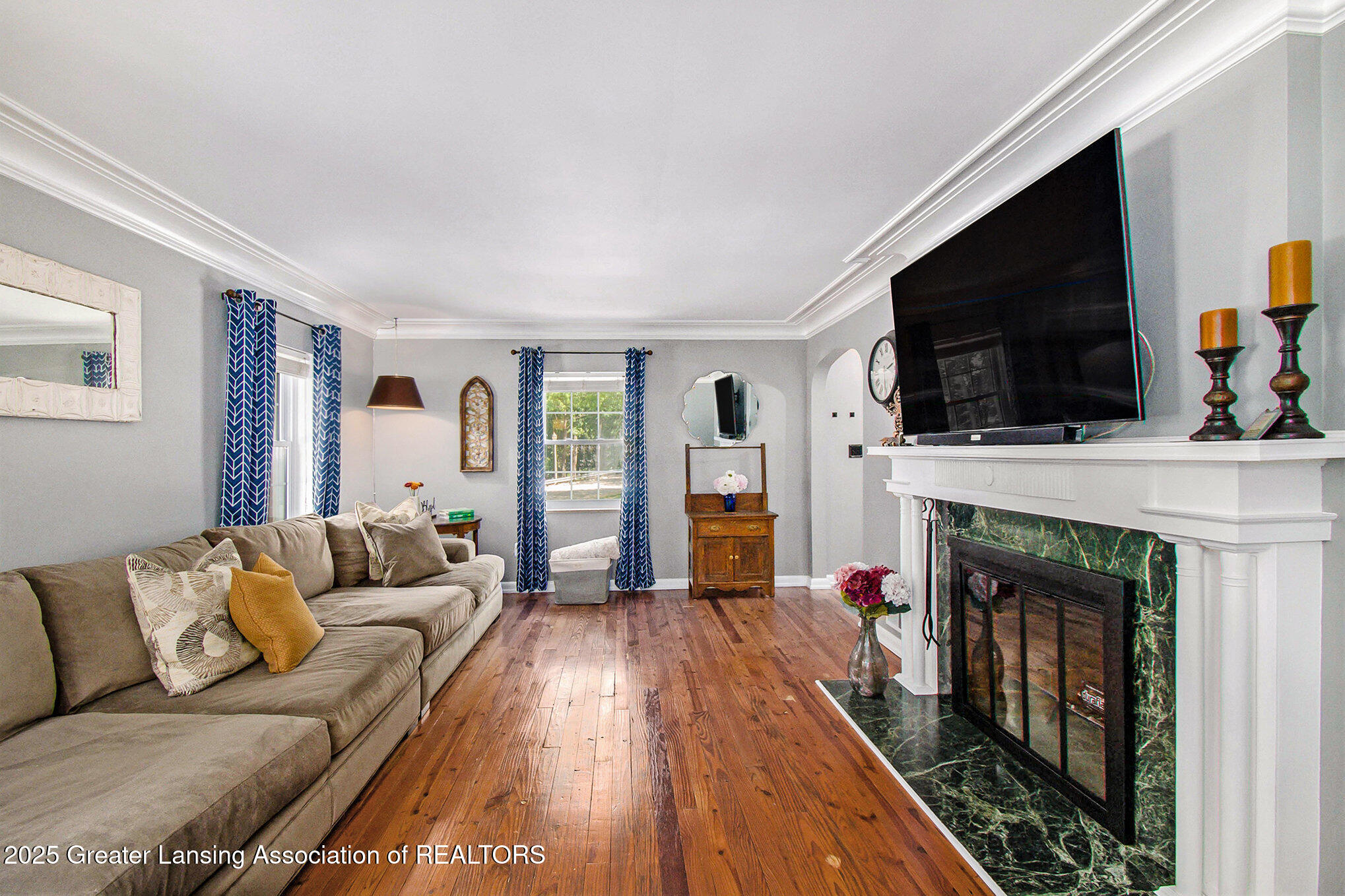 Lansing, Michigan 48910, United States, 3 Bedrooms Bedrooms, ,2 BathroomsBathrooms,Residential,Pending,151094