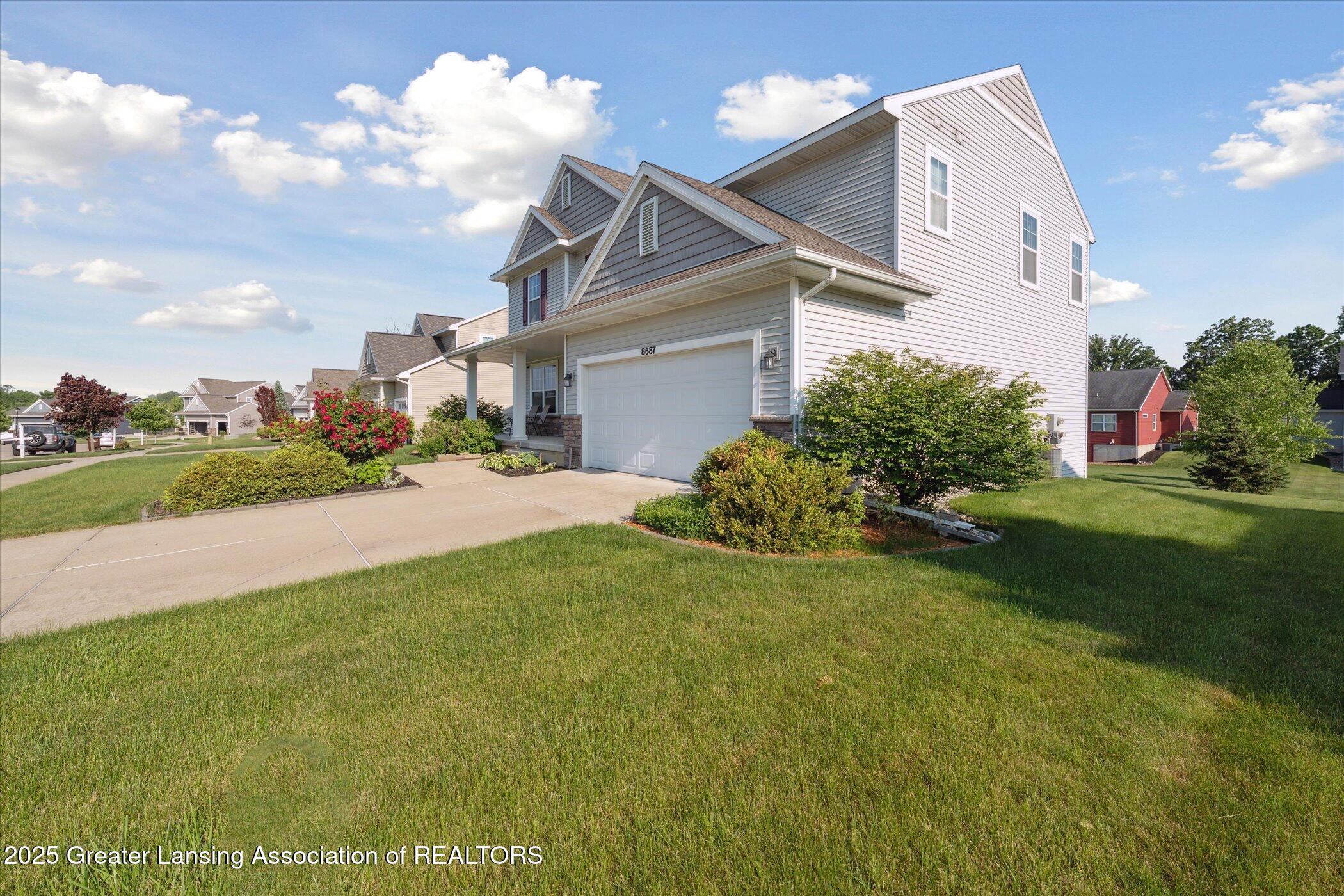 04-8687-Yellowstone-Ln-Lansing-MI-48917-