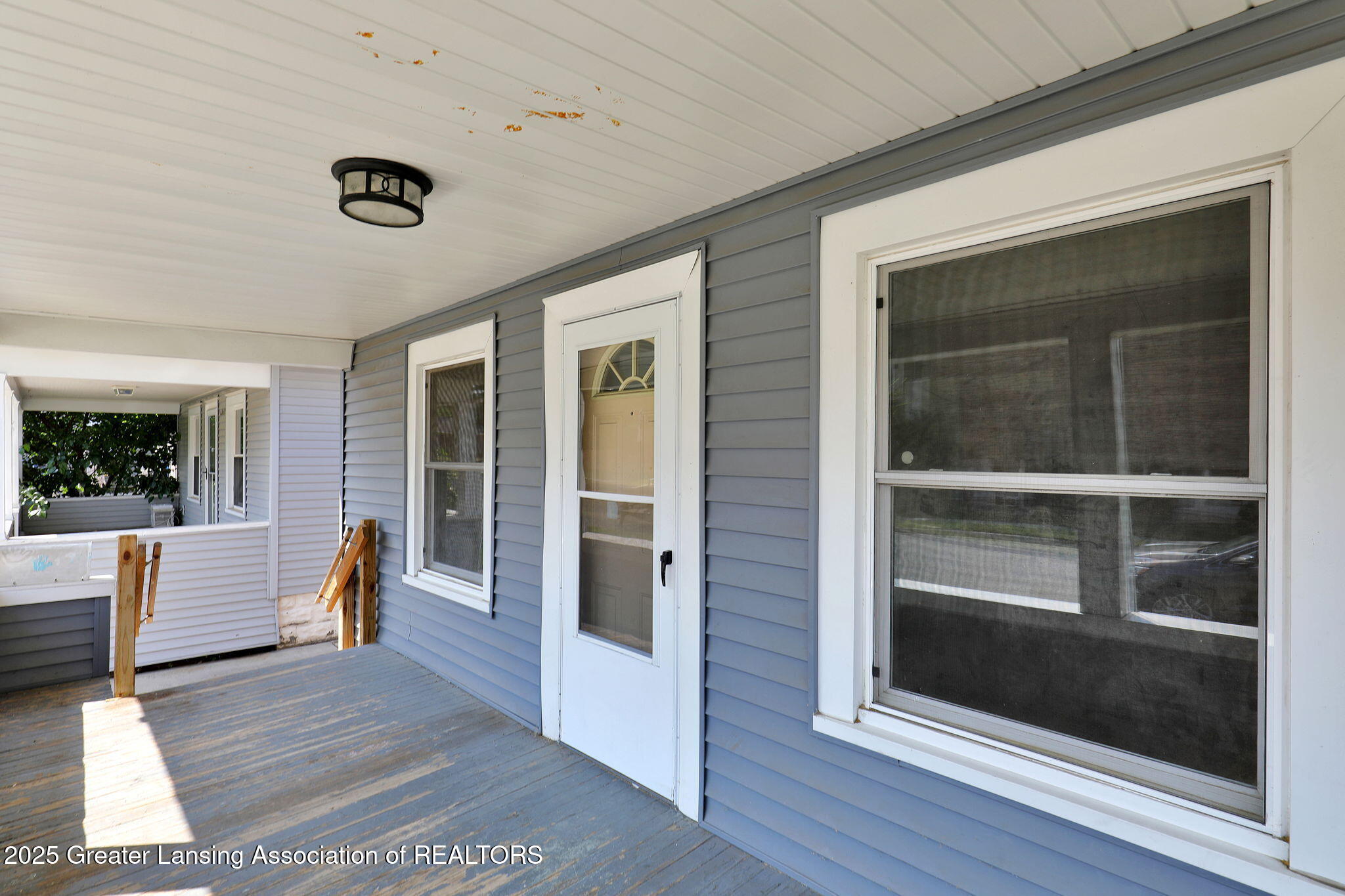 Lansing, Michigan 48910, United States, 3 Bedrooms Bedrooms, ,1 BathroomBathrooms,Residential,Active,194265