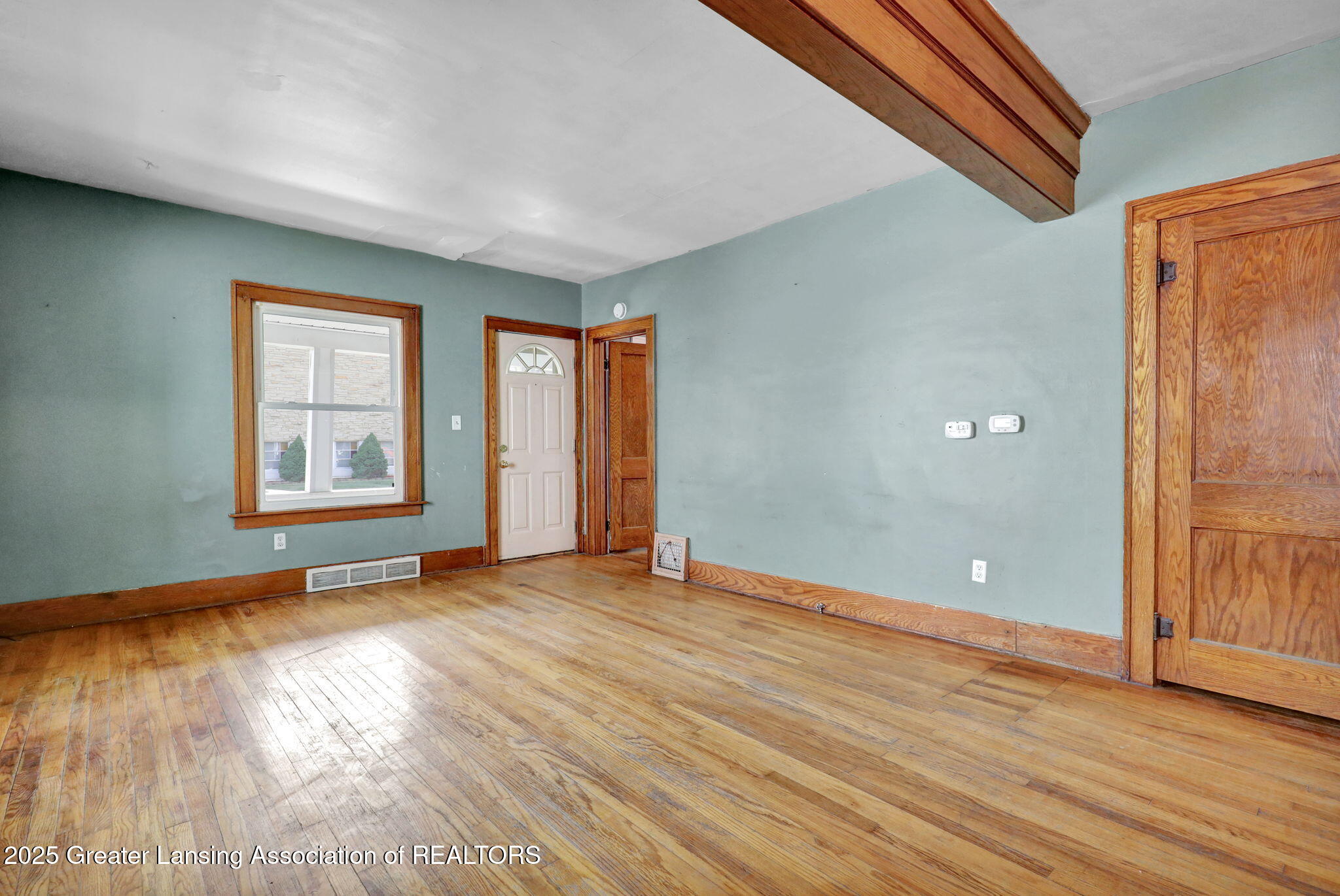 Lansing, Michigan 48910, United States, 3 Bedrooms Bedrooms, ,1 BathroomBathrooms,Residential,Active,194265