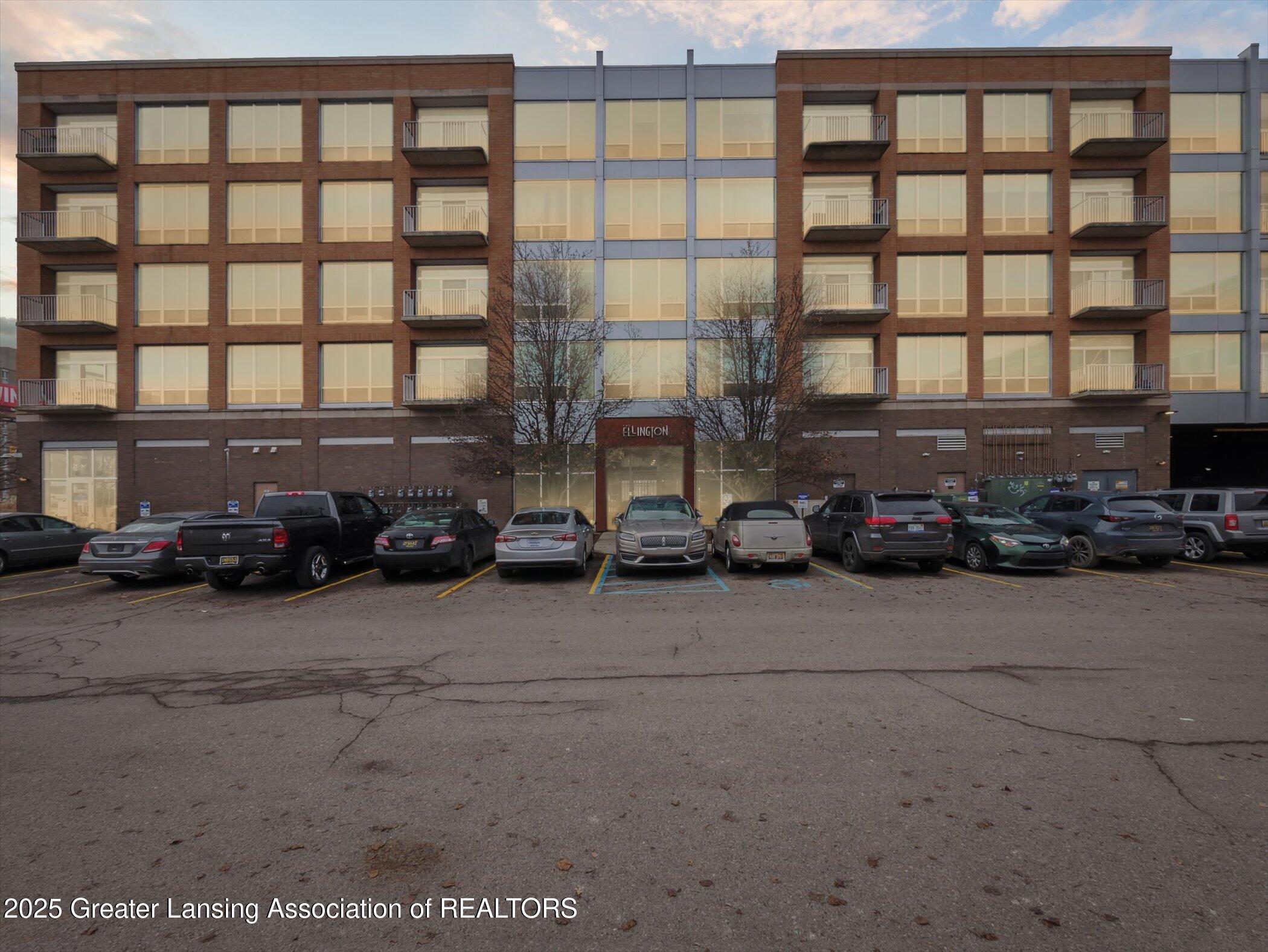 Detroit, Michigan 48201, United States, 1 Bedroom Bedrooms, ,2 BathroomsBathrooms,Residential,Active,109554