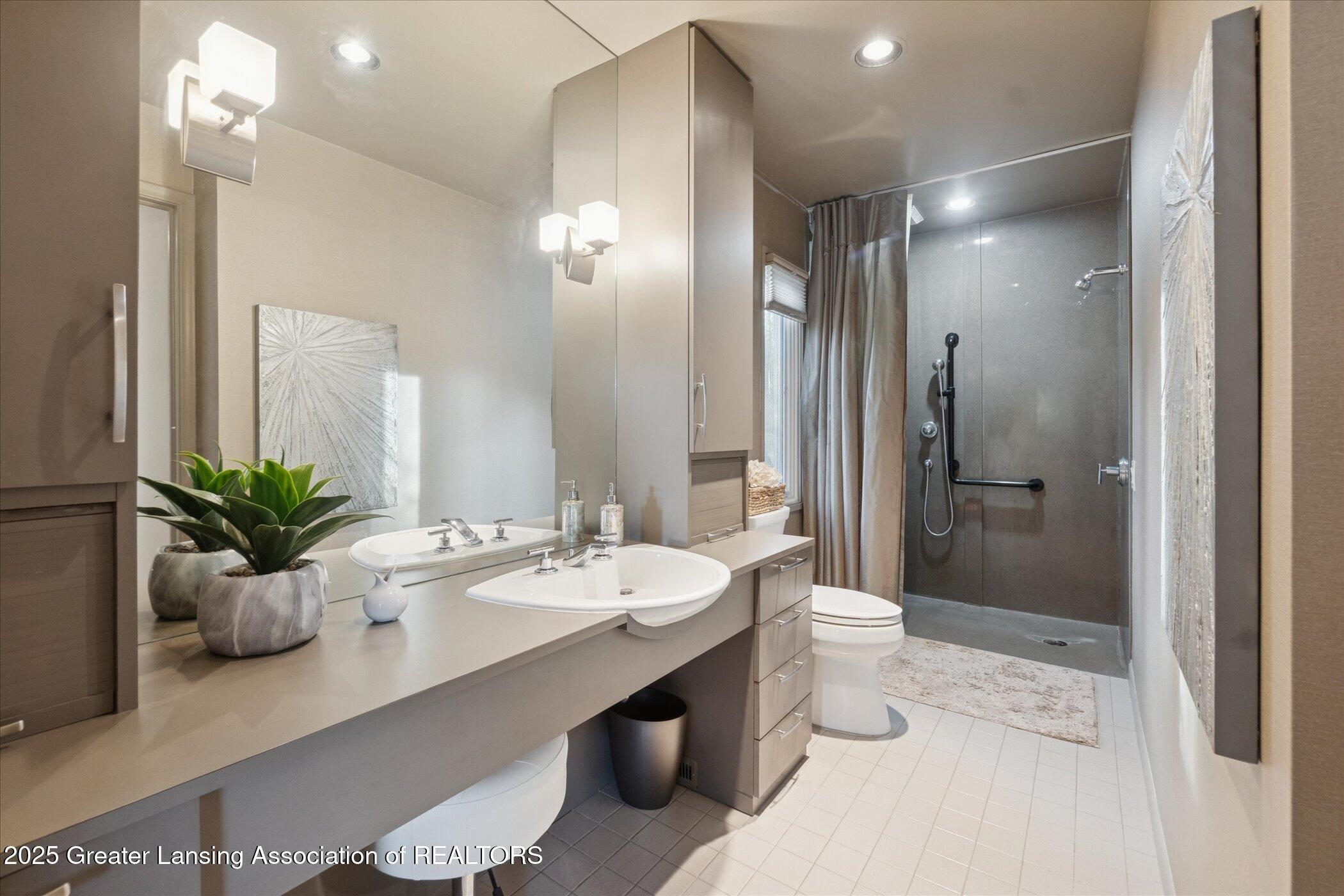 Lansing, Michigan 48911, United States, 3 Bedrooms Bedrooms, ,4 BathroomsBathrooms,Residential,Coming Soon,247539