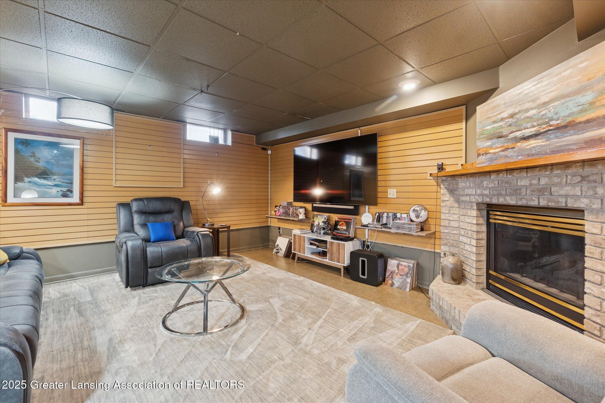 Lansing, Michigan 48911, United States, 3 Bedrooms Bedrooms, ,4 BathroomsBathrooms,Residential,Coming Soon,247539