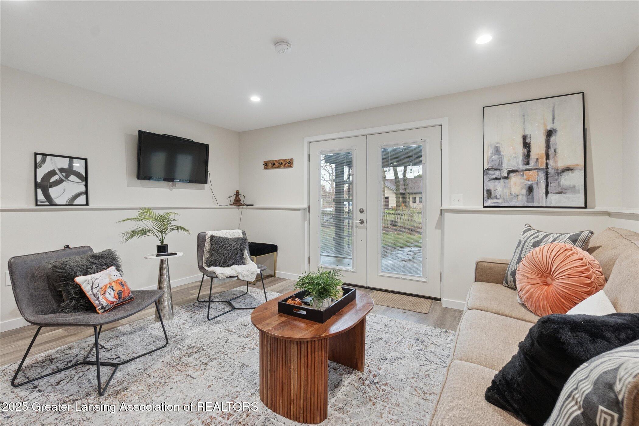 Lansing, Michigan 48911, United States, 3 Bedrooms Bedrooms, ,4 BathroomsBathrooms,Residential,Coming Soon,247539