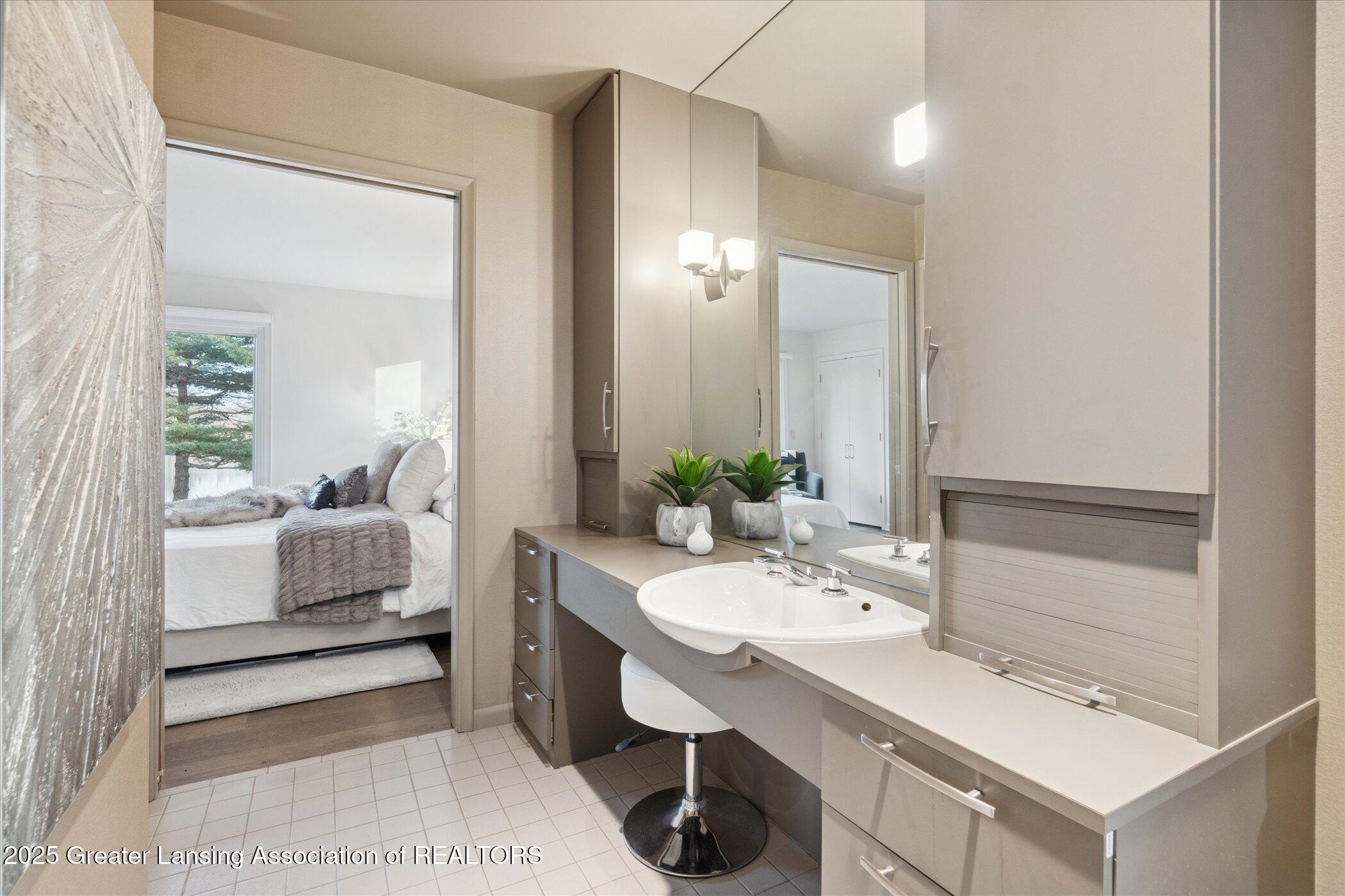 Lansing, Michigan 48911, United States, 3 Bedrooms Bedrooms, ,4 BathroomsBathrooms,Residential,Coming Soon,247539