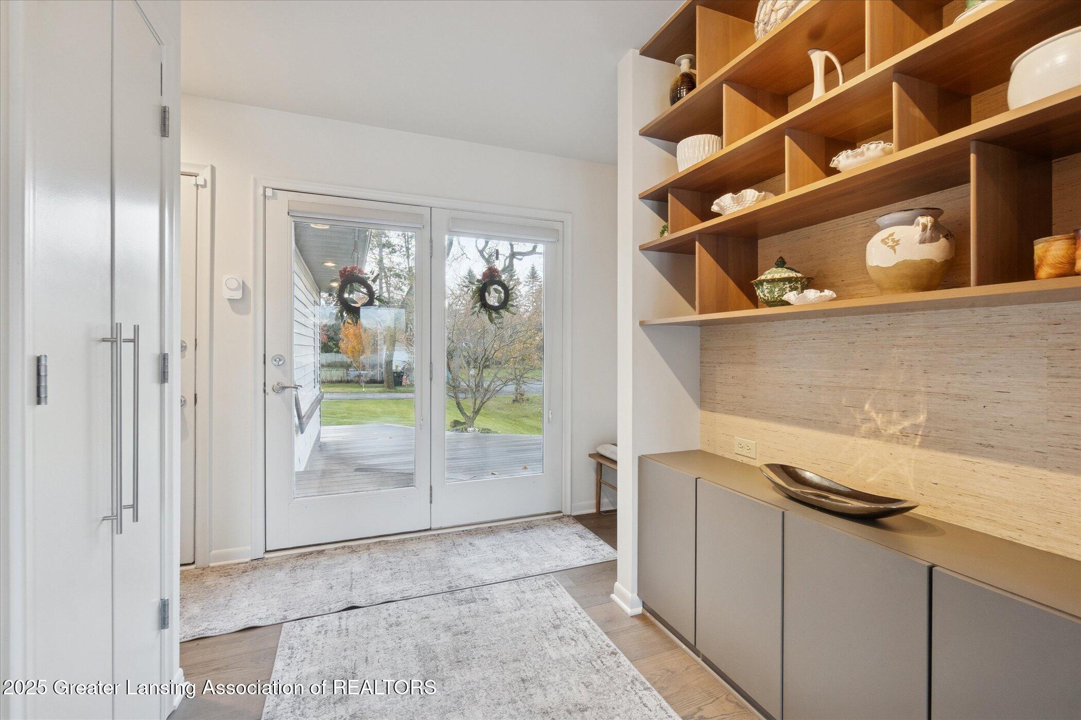 Lansing, Michigan 48911, United States, 3 Bedrooms Bedrooms, ,4 BathroomsBathrooms,Residential,Coming Soon,247539