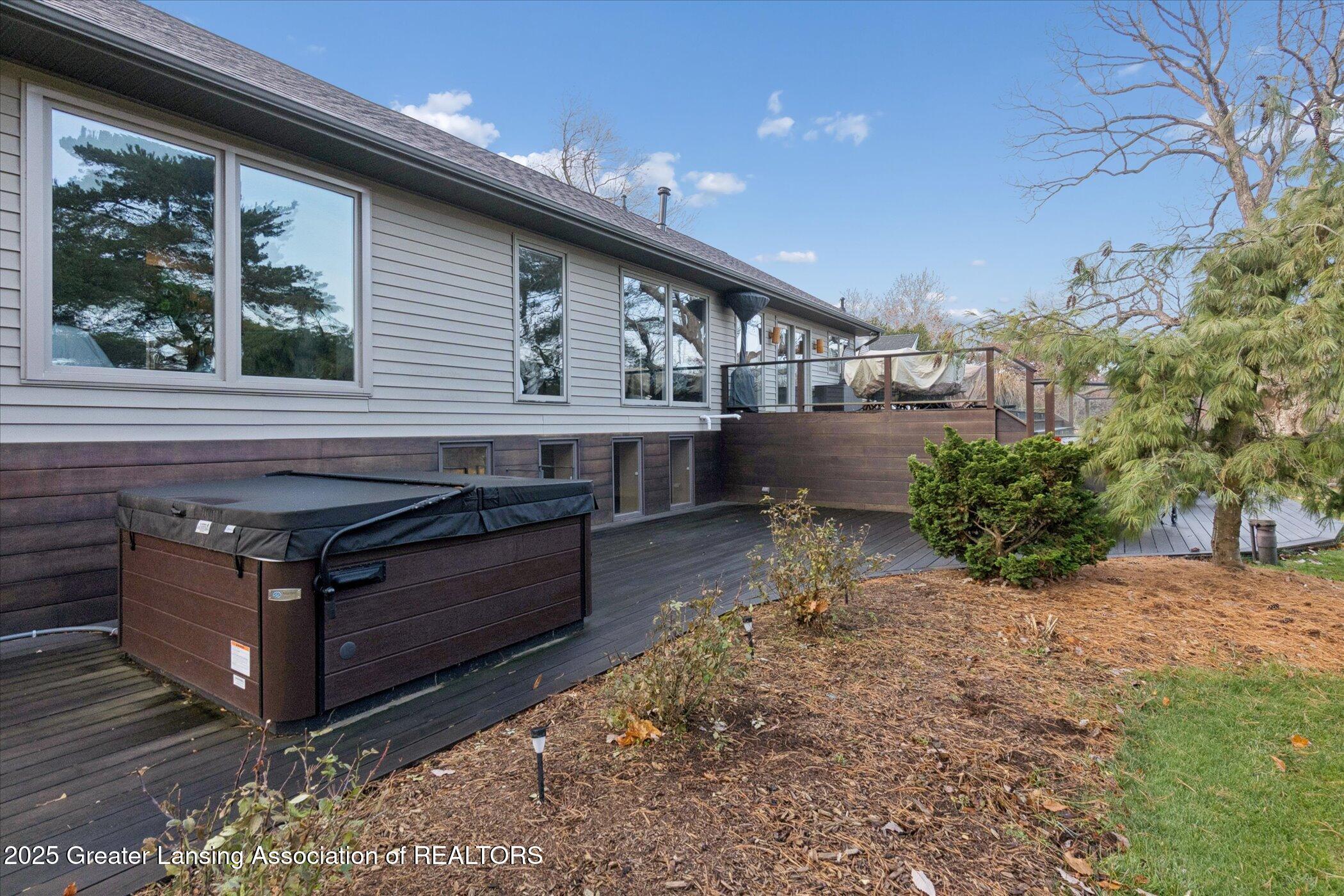 Lansing, Michigan 48911, United States, 3 Bedrooms Bedrooms, ,4 BathroomsBathrooms,Residential,Coming Soon,247539