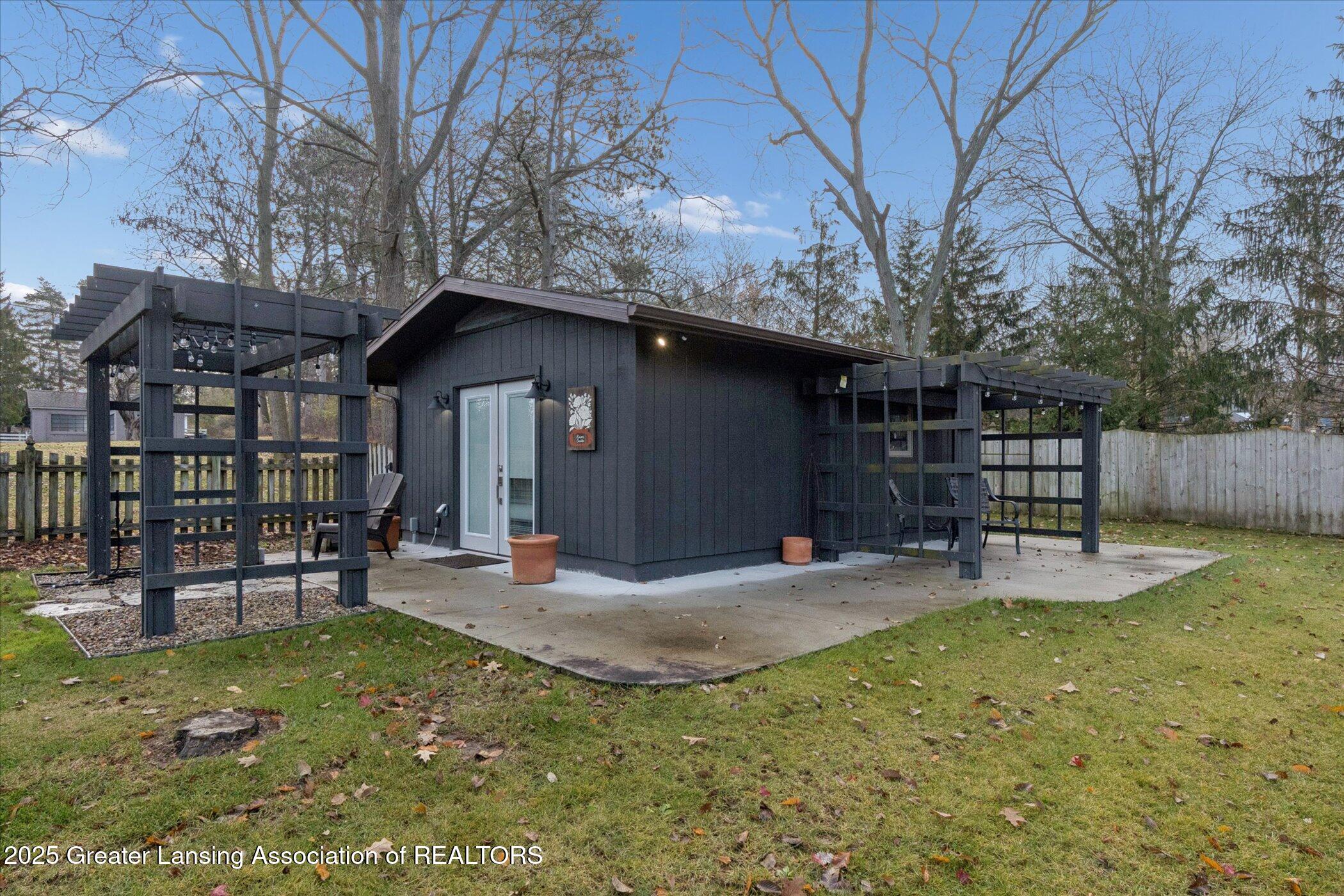 Lansing, Michigan 48911, United States, 3 Bedrooms Bedrooms, ,4 BathroomsBathrooms,Residential,Coming Soon,247539