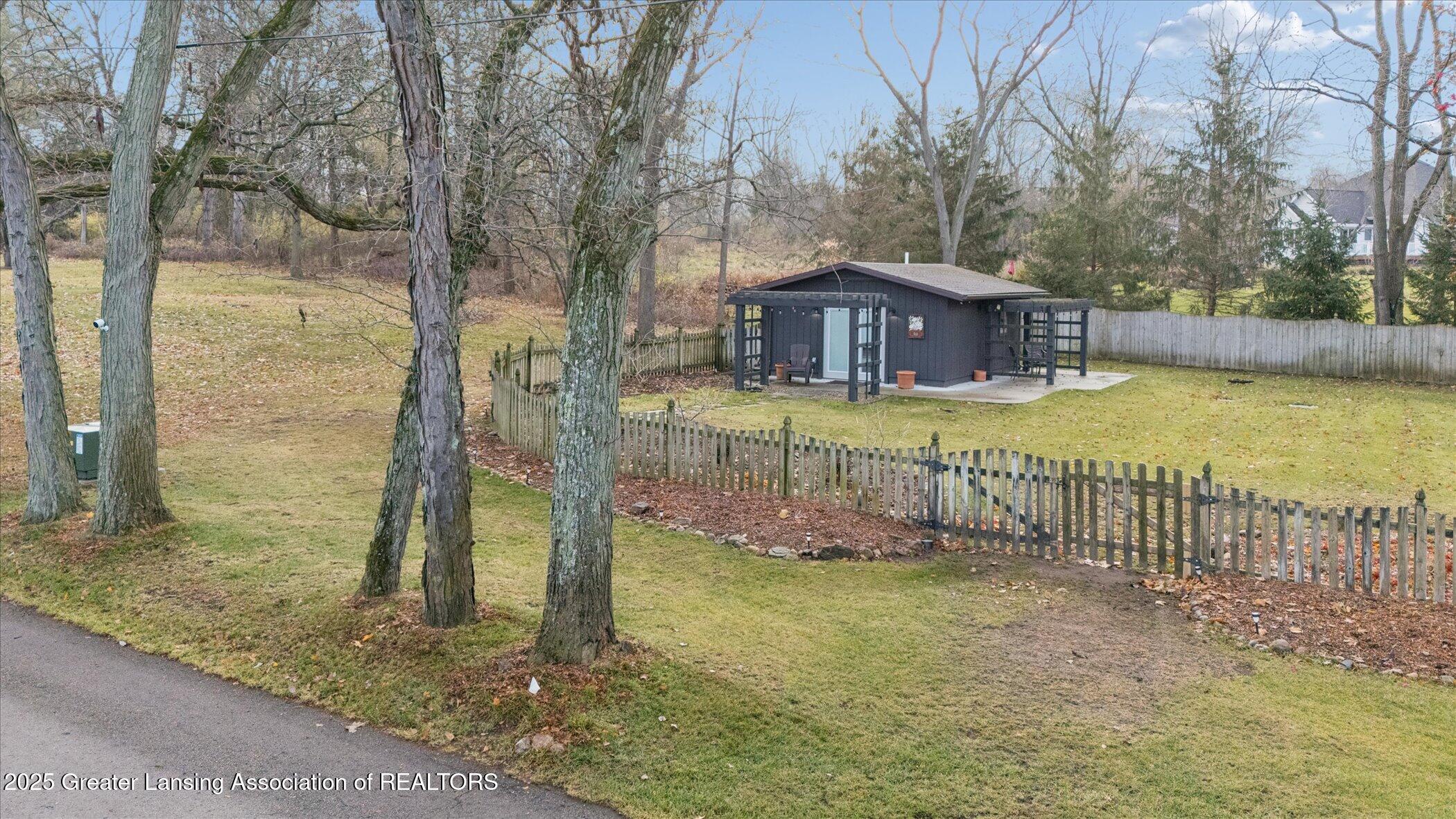 Lansing, Michigan 48911, United States, 3 Bedrooms Bedrooms, ,4 BathroomsBathrooms,Residential,Coming Soon,247539