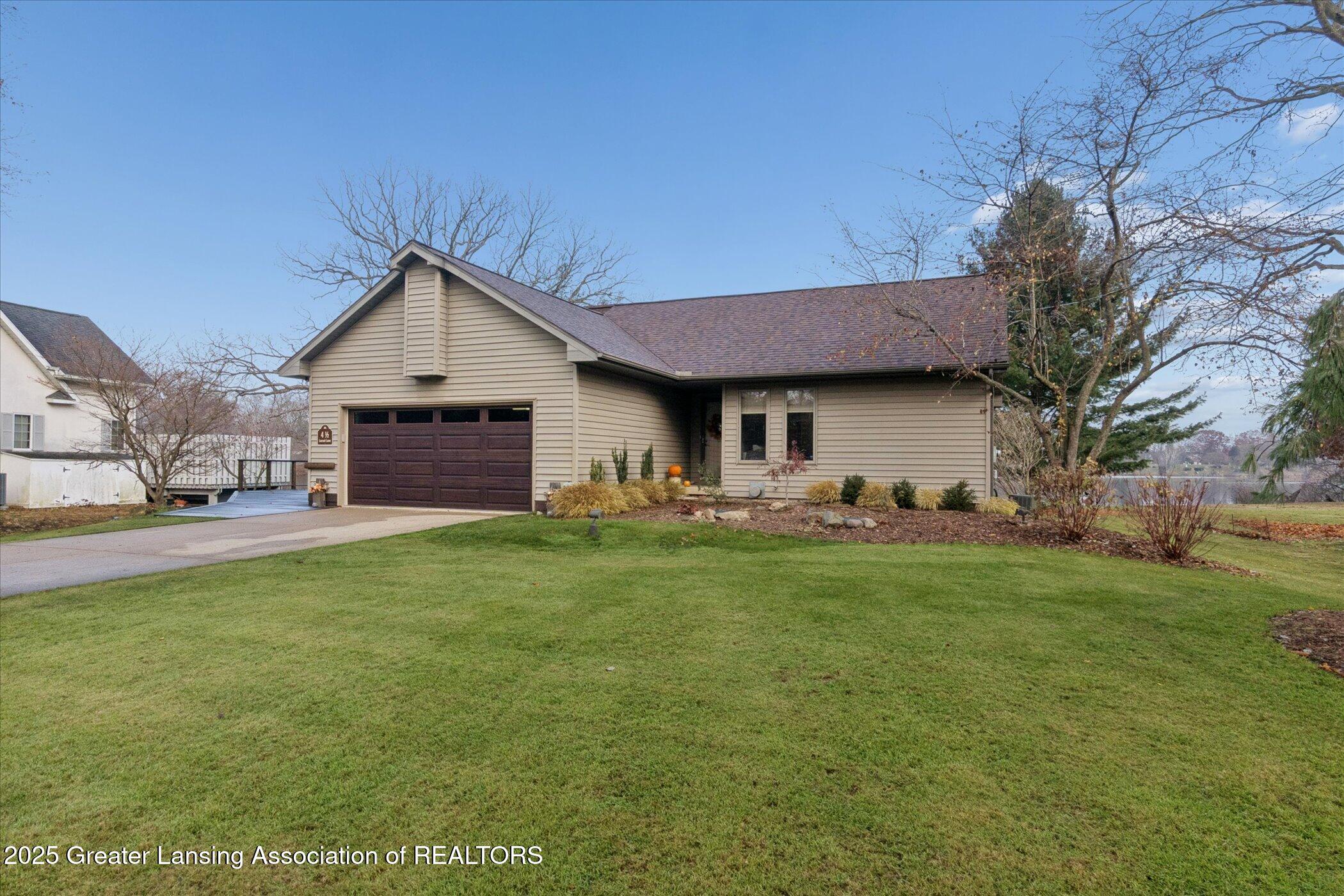 Lansing, Michigan 48911, United States, 3 Bedrooms Bedrooms, ,4 BathroomsBathrooms,Residential,Coming Soon,247539