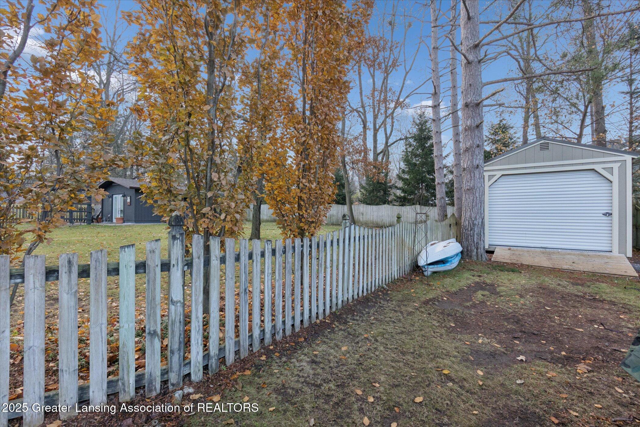 Lansing, Michigan 48911, United States, 3 Bedrooms Bedrooms, ,4 BathroomsBathrooms,Residential,Coming Soon,247539