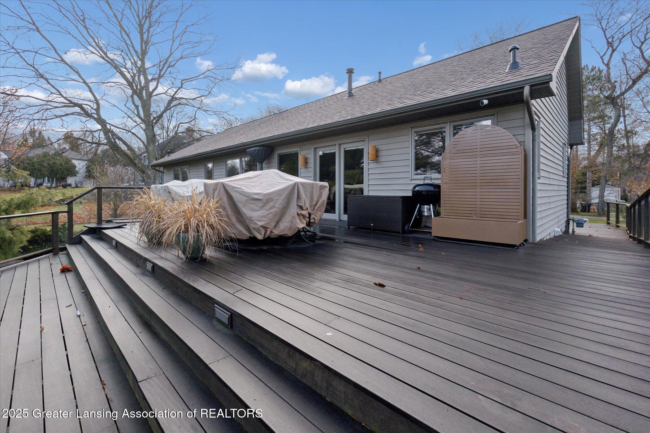 Lansing, Michigan 48911, United States, 3 Bedrooms Bedrooms, ,4 BathroomsBathrooms,Residential,Coming Soon,247539