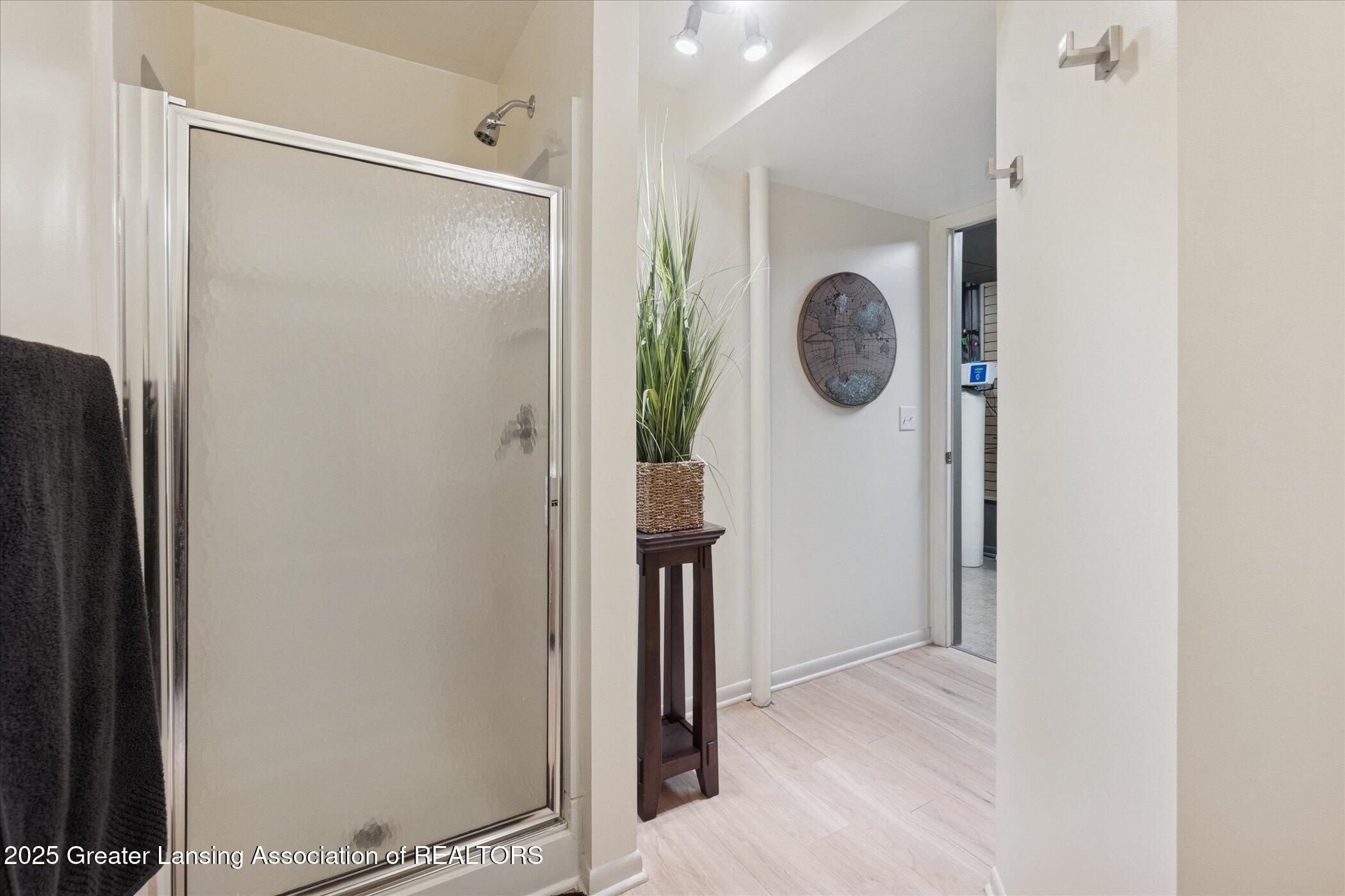 Lansing, Michigan 48911, United States, 3 Bedrooms Bedrooms, ,4 BathroomsBathrooms,Residential,Coming Soon,247539