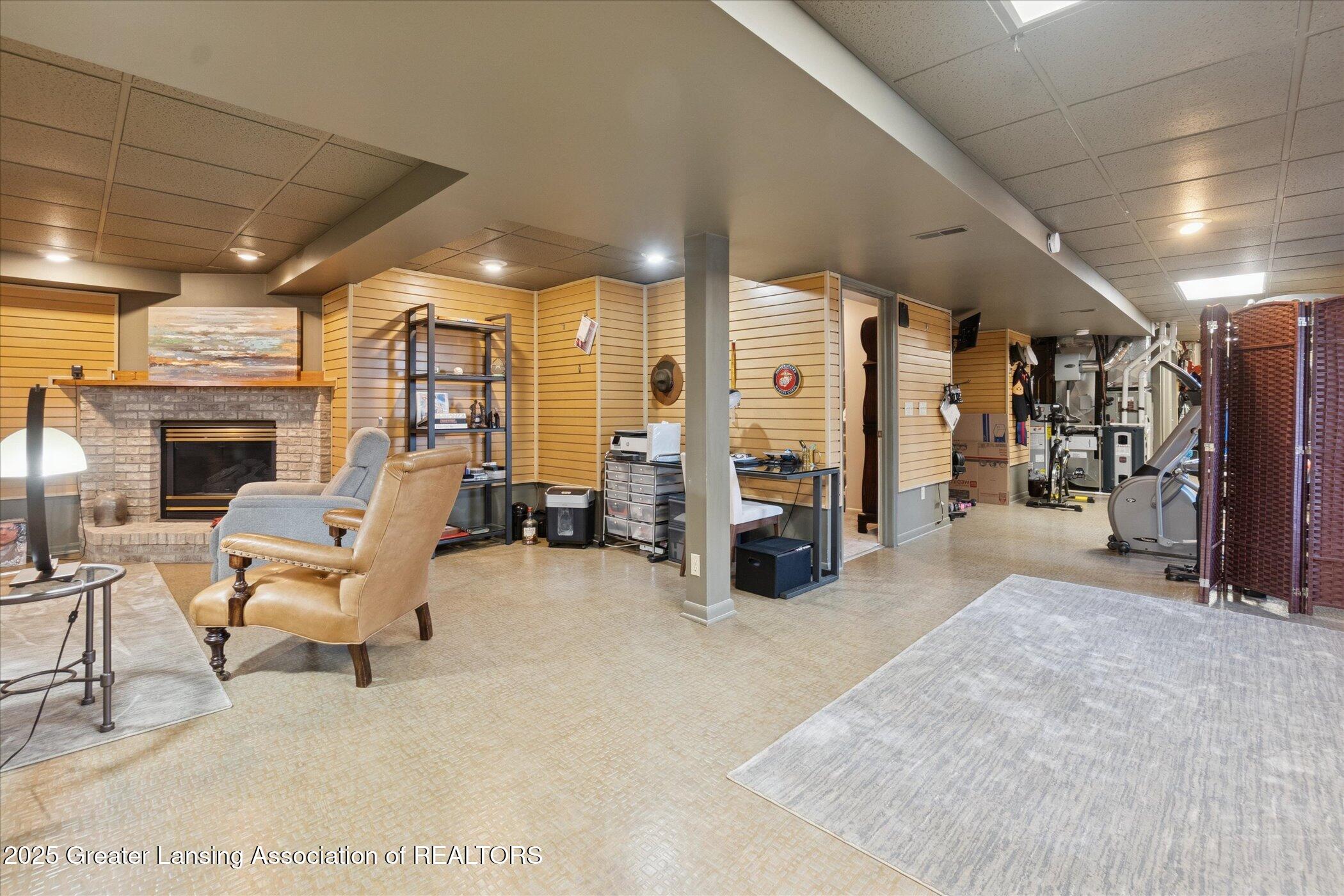 Lansing, Michigan 48911, United States, 3 Bedrooms Bedrooms, ,4 BathroomsBathrooms,Residential,Coming Soon,247539