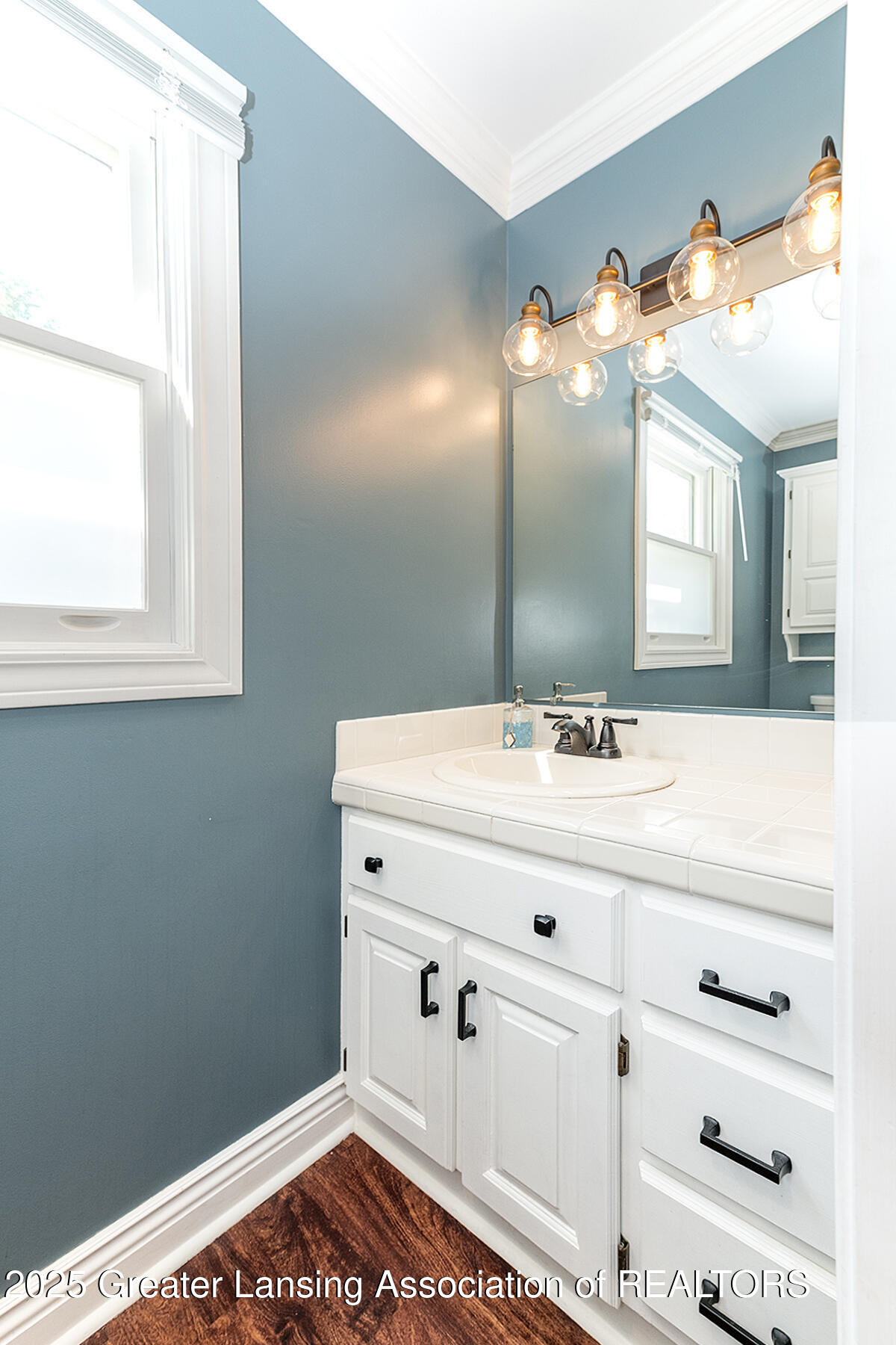 East Lansing, Michigan 48823, United States, 5 Bedrooms Bedrooms, ,3 BathroomsBathrooms,Residential,Pending,126928