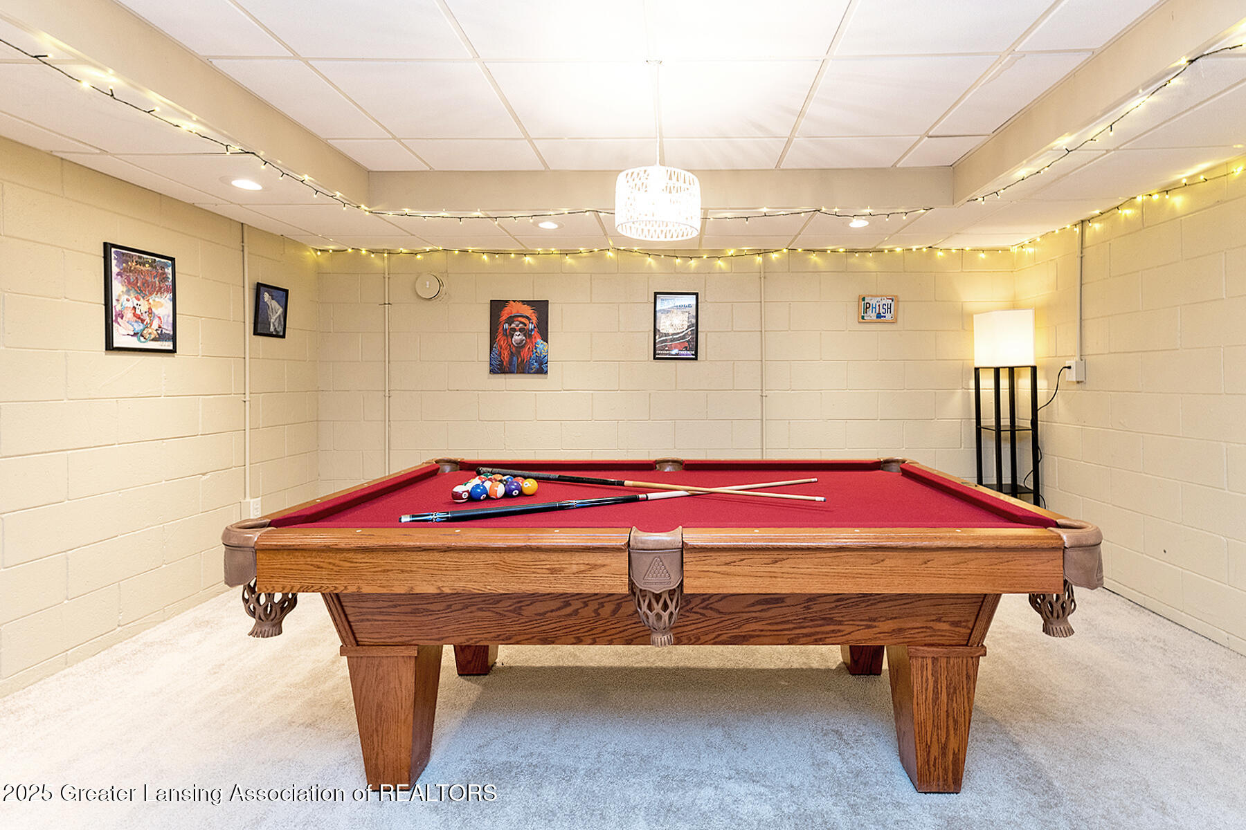 East Lansing, Michigan 48823, United States, 5 Bedrooms Bedrooms, ,3 BathroomsBathrooms,Residential,Pending,126928