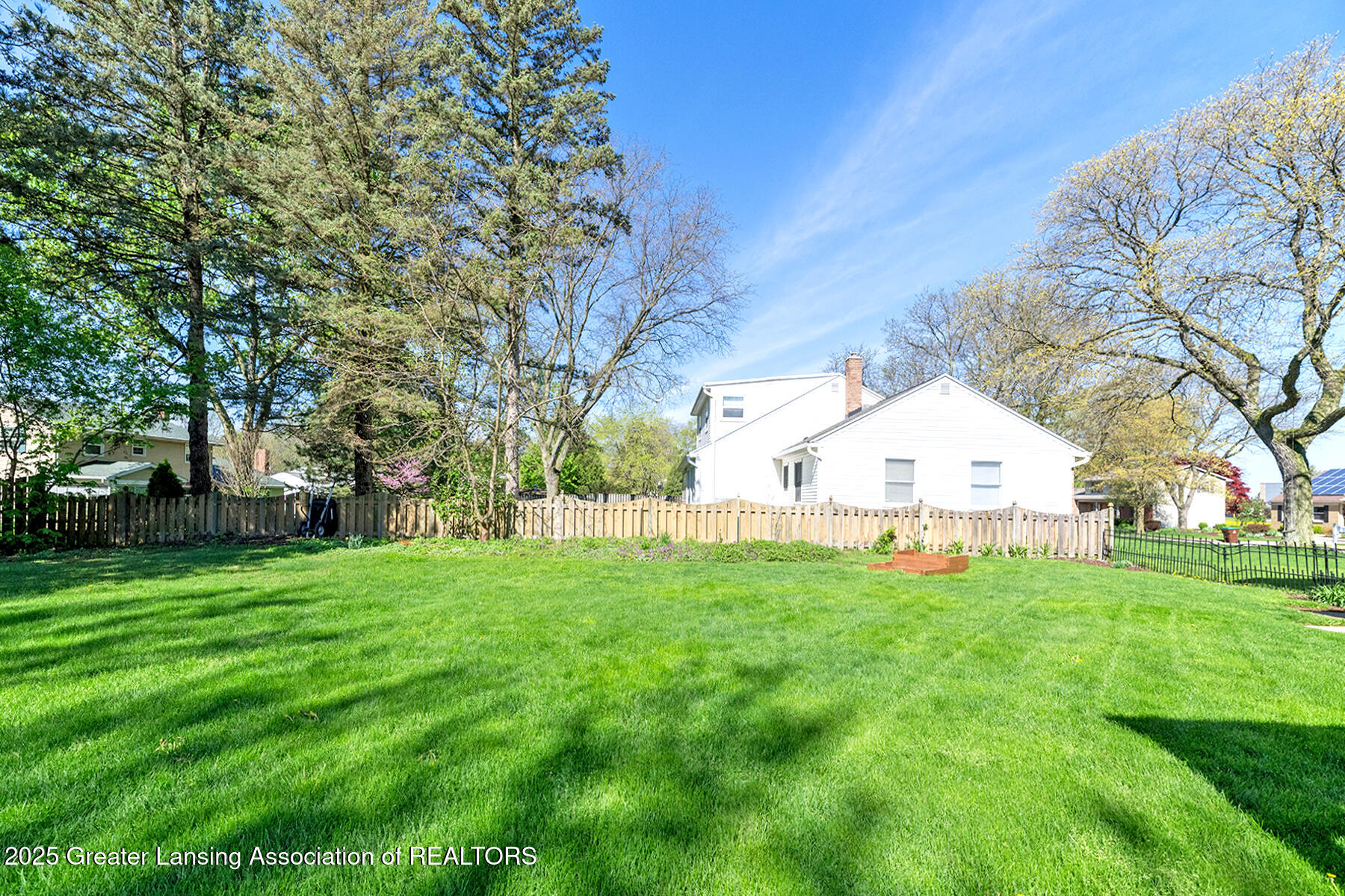 East Lansing, Michigan 48823, United States, 5 Bedrooms Bedrooms, ,3 BathroomsBathrooms,Residential,Pending,126928