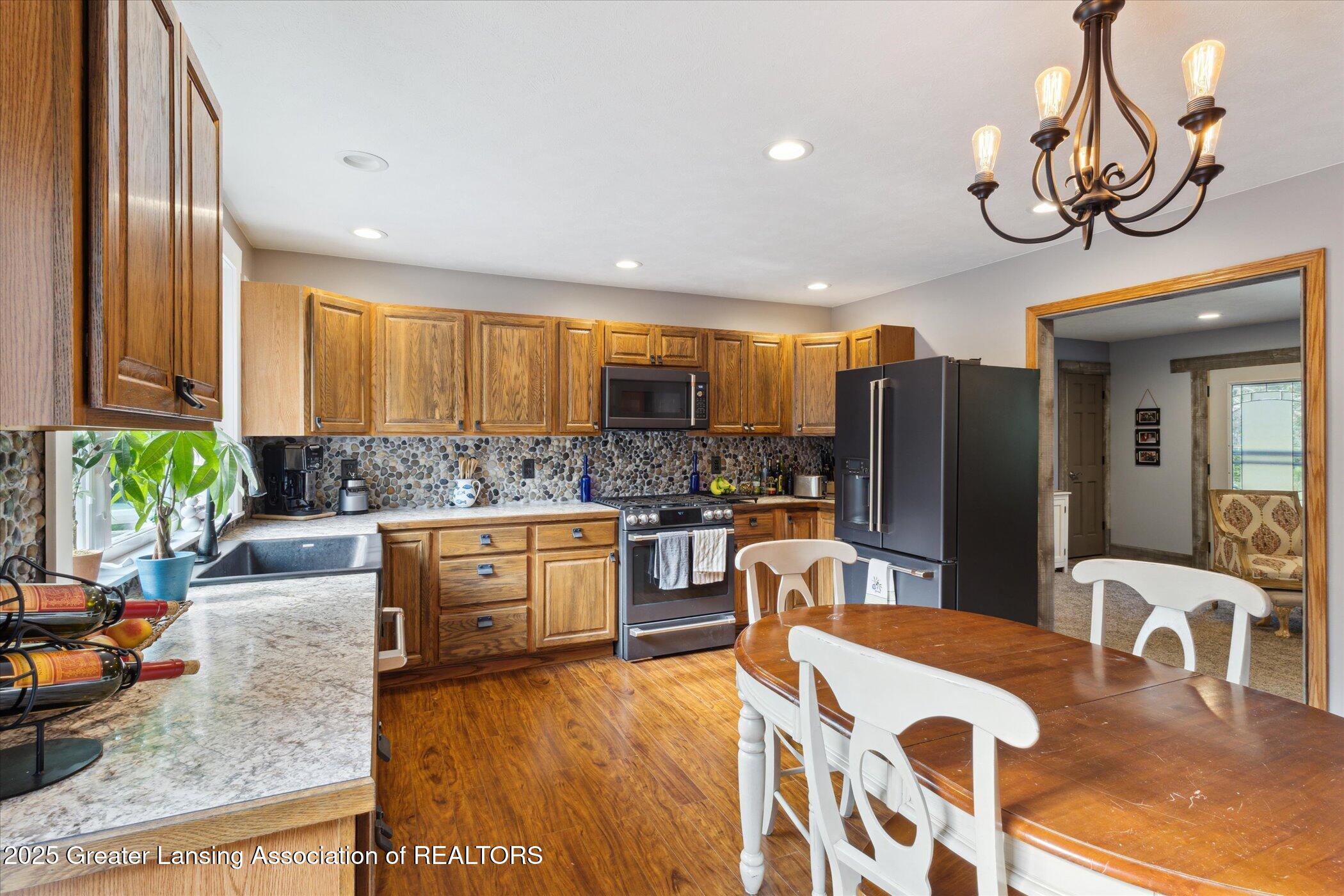 Howard City, Michigan 49329, United States, 3 Bedrooms Bedrooms, ,2 BathroomsBathrooms,Residential,Active,168180