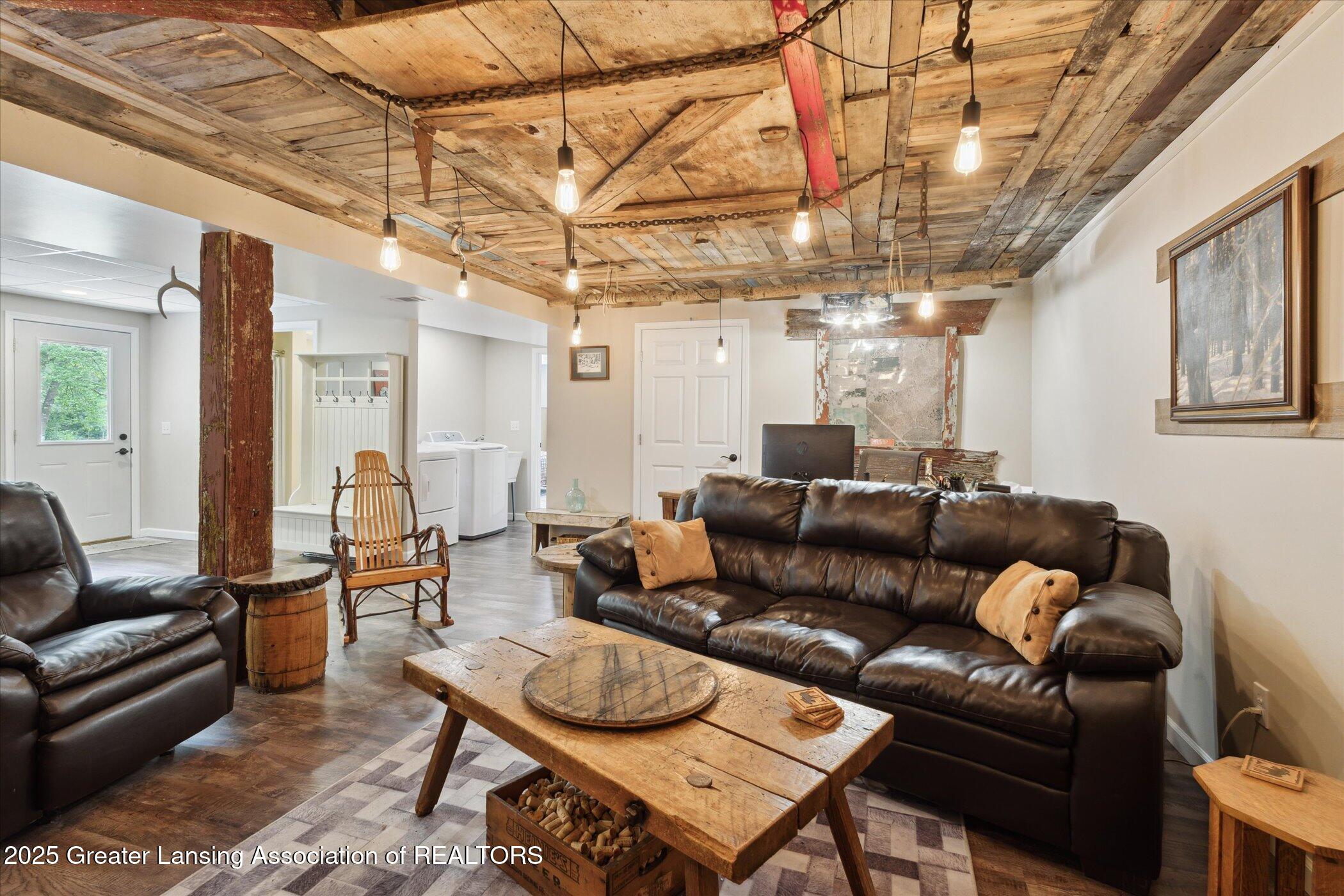 Howard City, Michigan 49329, United States, 3 Bedrooms Bedrooms, ,2 BathroomsBathrooms,Residential,Active,168180