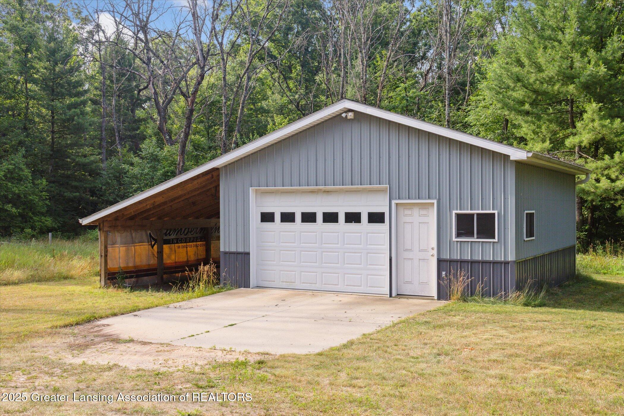 Howard City, Michigan 49329, United States, 3 Bedrooms Bedrooms, ,2 BathroomsBathrooms,Residential,Active,168180