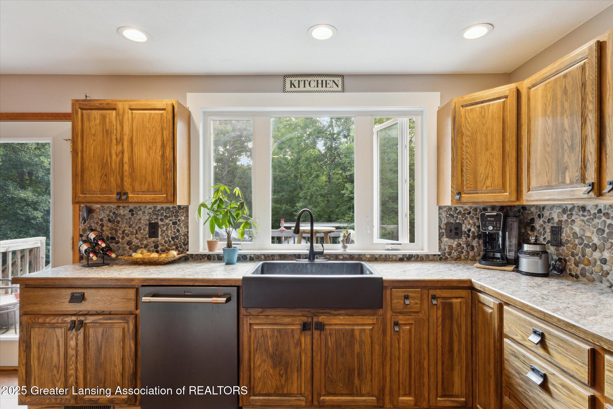 Howard City, Michigan 49329, United States, 3 Bedrooms Bedrooms, ,2 BathroomsBathrooms,Residential,Active,168180