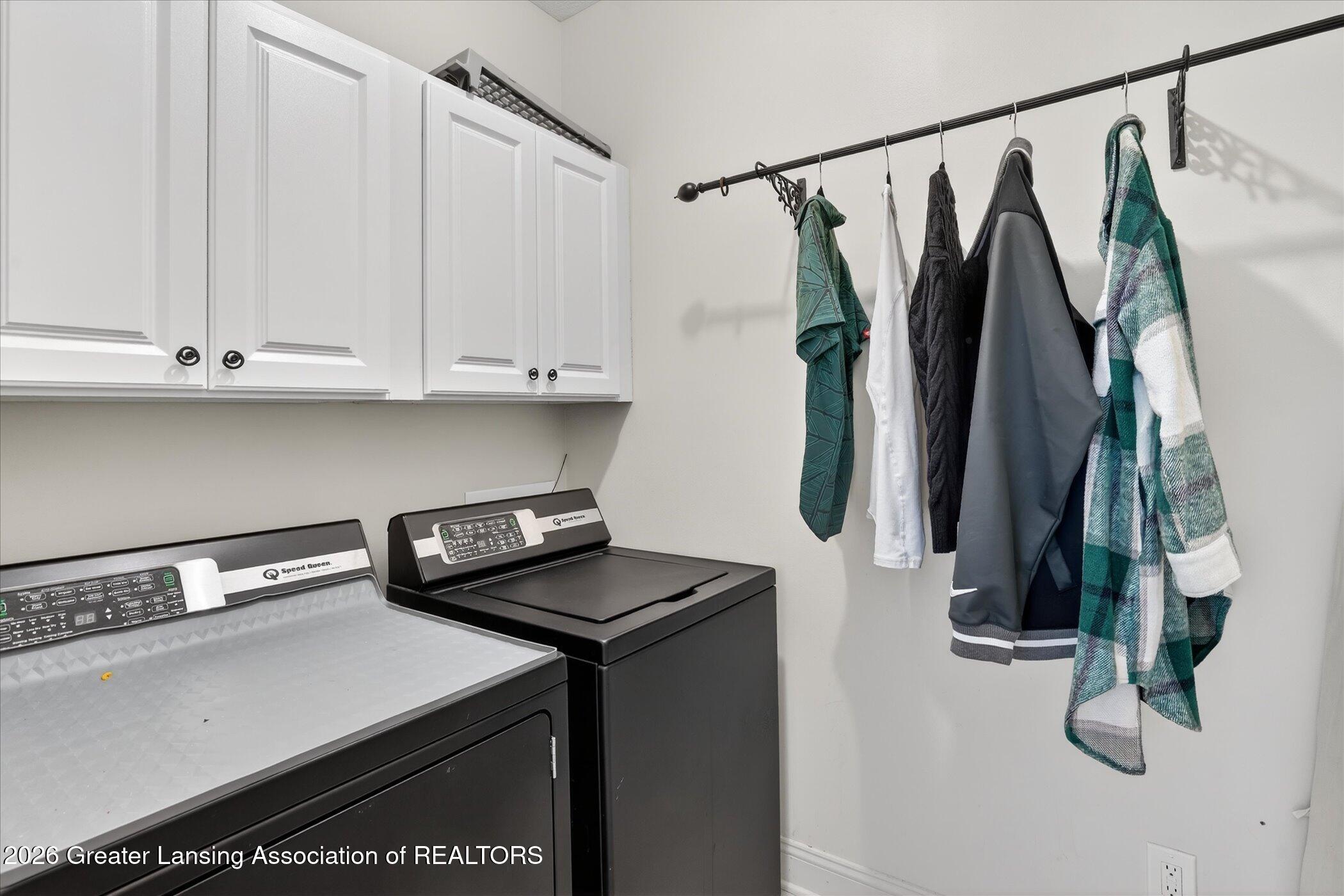East Lansing, Michigan, 48823, United States, 6 Bedrooms Bedrooms, ,6 BathroomsBathrooms,Residential,Active,2031756