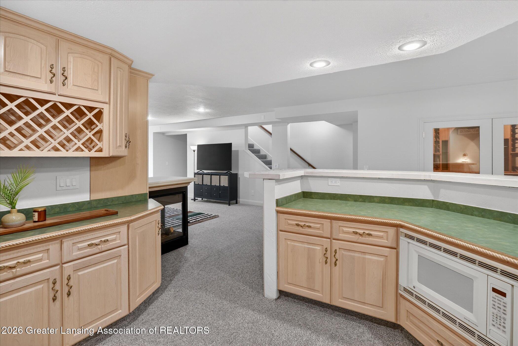 East Lansing, Michigan, 48823, United States, 6 Bedrooms Bedrooms, ,6 BathroomsBathrooms,Residential,Active,2031756
