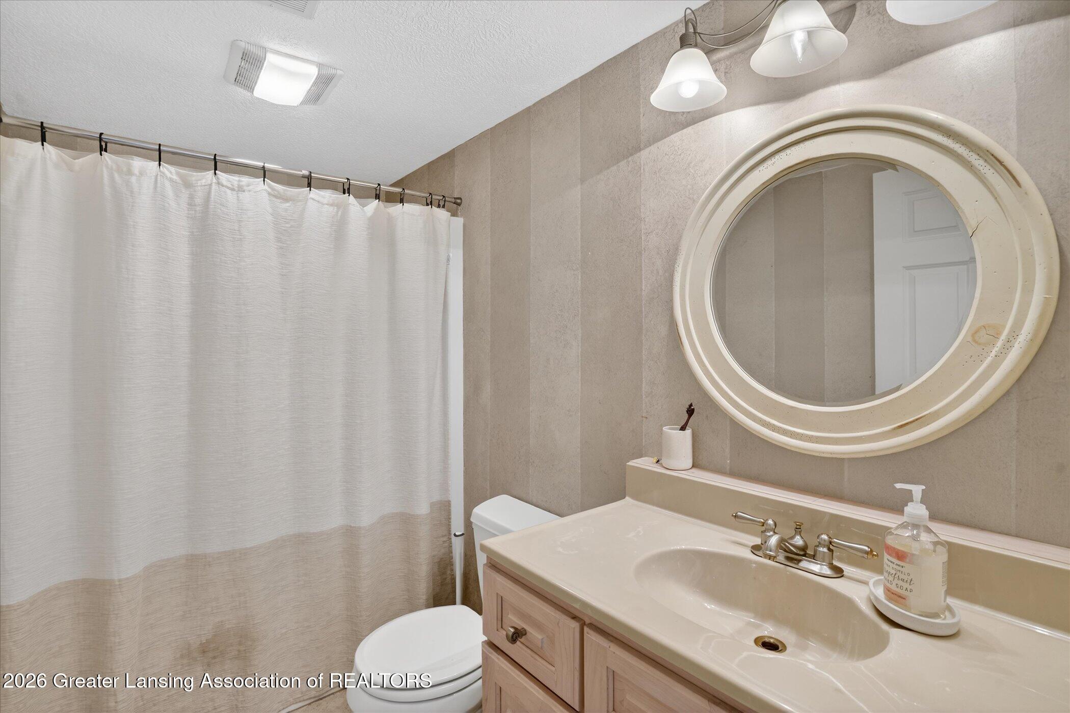 East Lansing, Michigan, 48823, United States, 6 Bedrooms Bedrooms, ,6 BathroomsBathrooms,Residential,Active,2031756