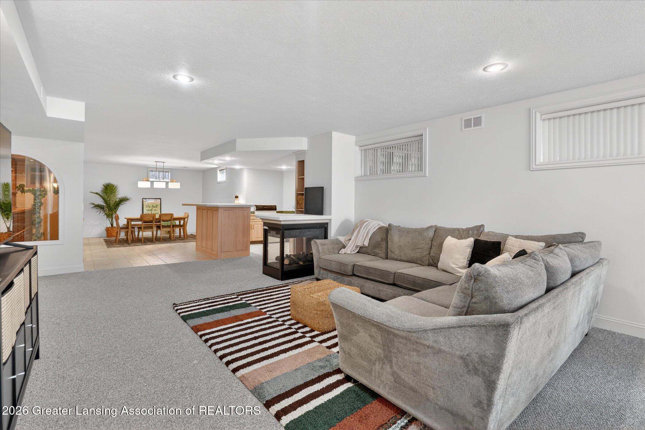 East Lansing, Michigan, 48823, United States, 6 Bedrooms Bedrooms, ,6 BathroomsBathrooms,Residential,Active,2031756