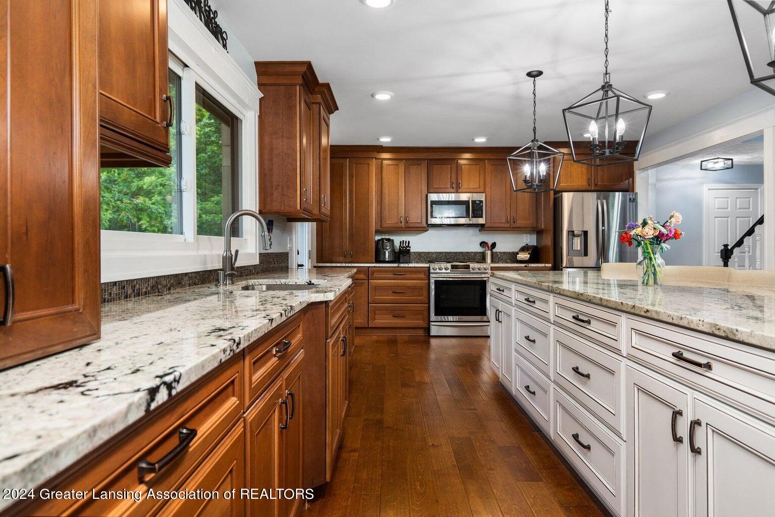 Okemos, Michigan 48864, United States, 4 Bedrooms Bedrooms, ,5 BathroomsBathrooms,Residential,Active,60186