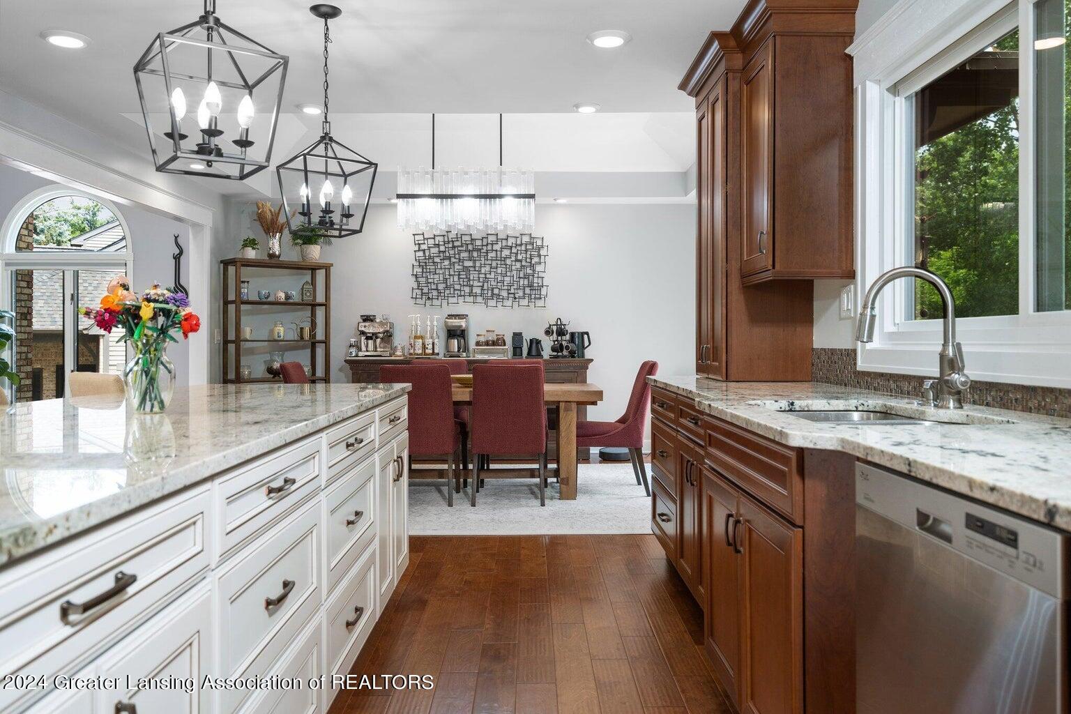 Okemos, Michigan 48864, United States, 4 Bedrooms Bedrooms, ,5 BathroomsBathrooms,Residential,Active,60186