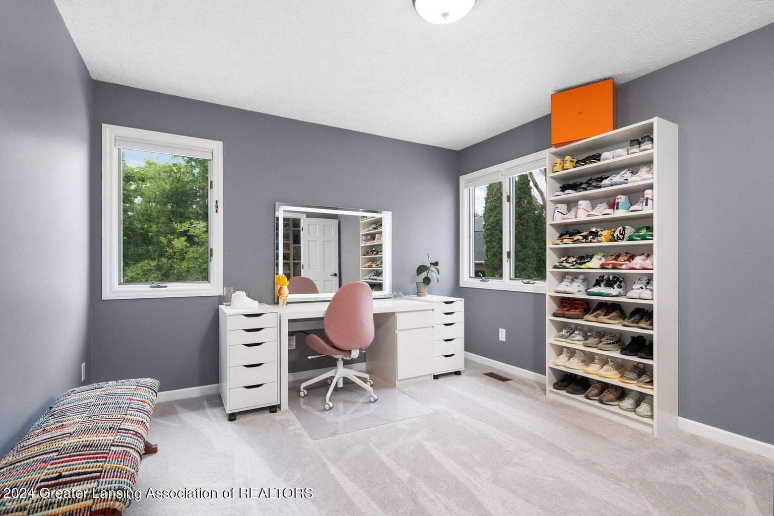 Okemos, Michigan 48864, United States, 4 Bedrooms Bedrooms, ,5 BathroomsBathrooms,Residential,Active,60186