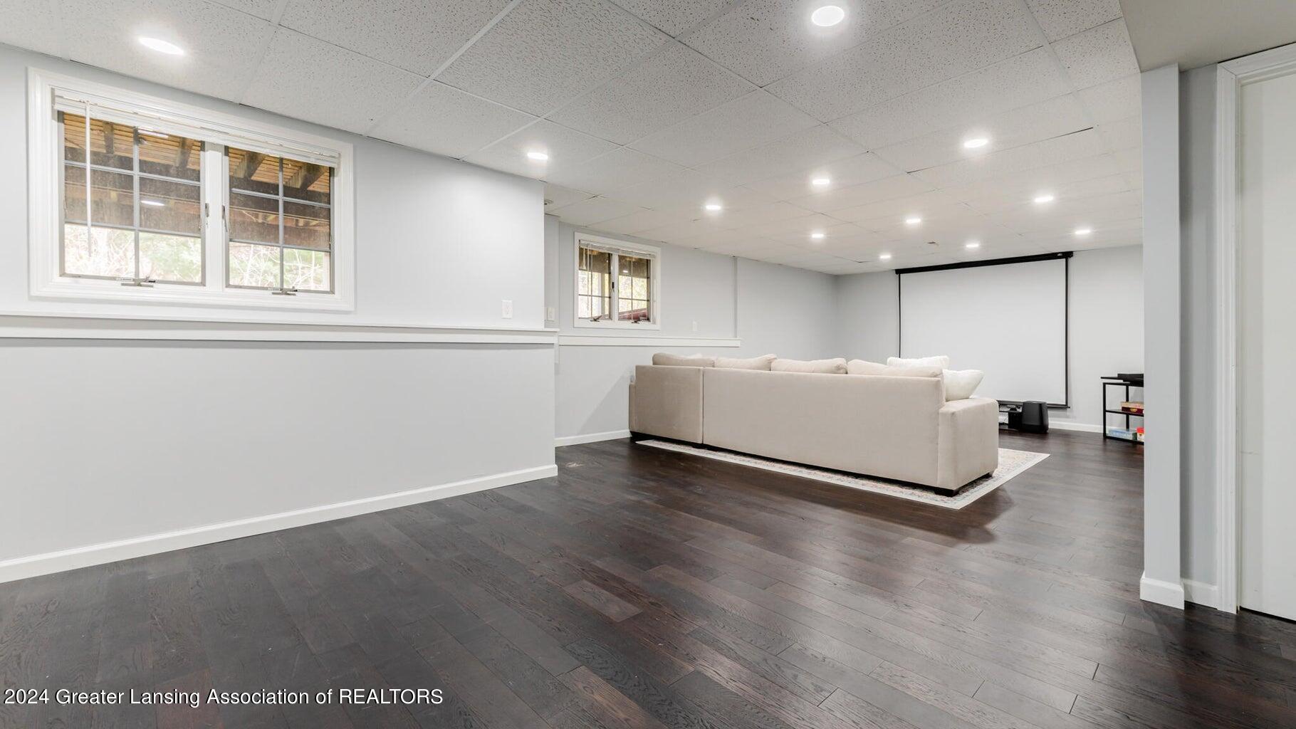 Okemos, Michigan 48864, United States, 4 Bedrooms Bedrooms, ,5 BathroomsBathrooms,Residential,Active,60186