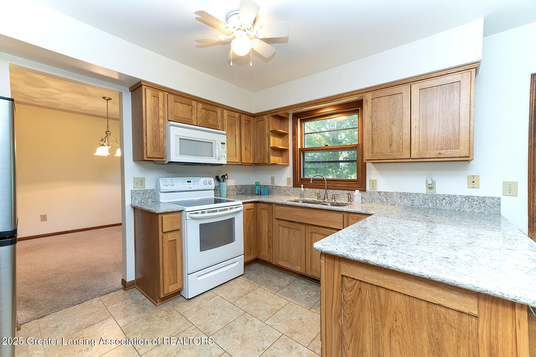 Okemos, Michigan 48864, United States, 3 Bedrooms Bedrooms, ,3 BathroomsBathrooms,Residential,Active,186287