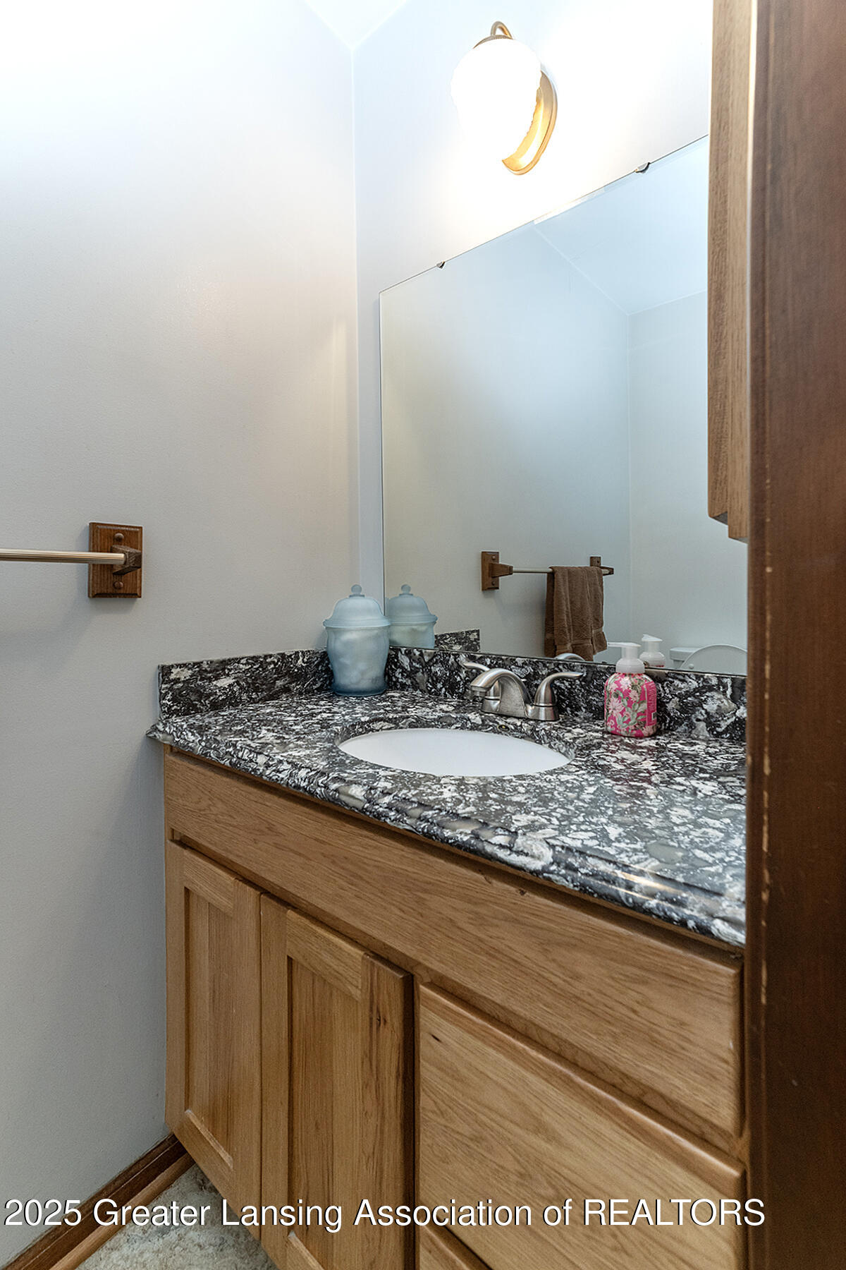 Okemos, Michigan 48864, United States, 3 Bedrooms Bedrooms, ,3 BathroomsBathrooms,Residential,Active,186287