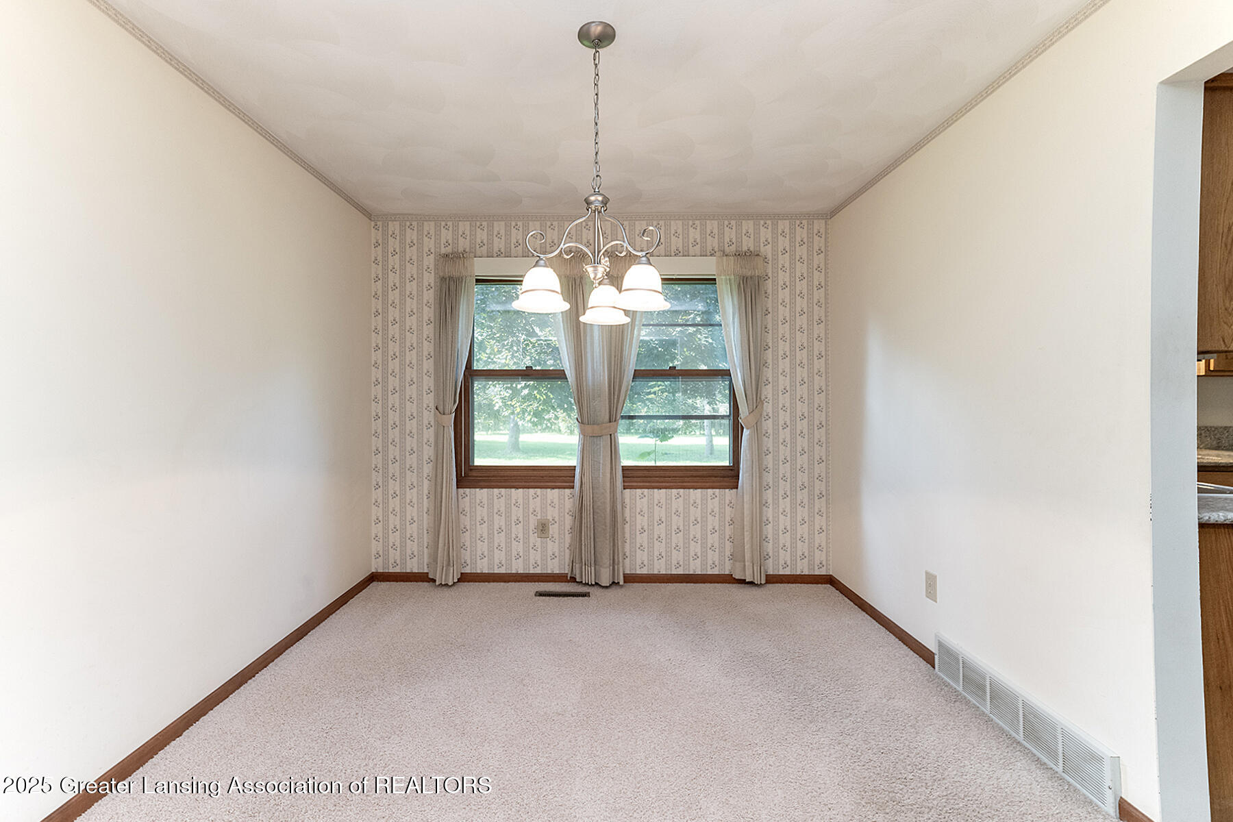 Okemos, Michigan 48864, United States, 3 Bedrooms Bedrooms, ,3 BathroomsBathrooms,Residential,Active,186287