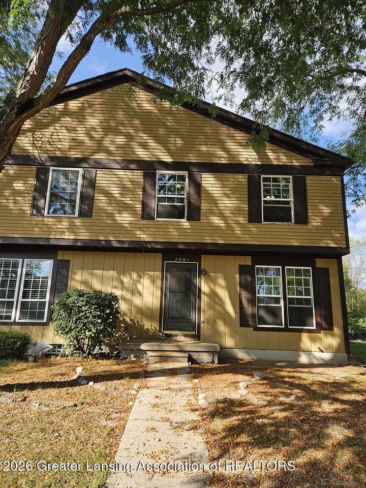 Photo 1 of 31 — 2901 Staten Avenue 15, Lansing, MI 48910