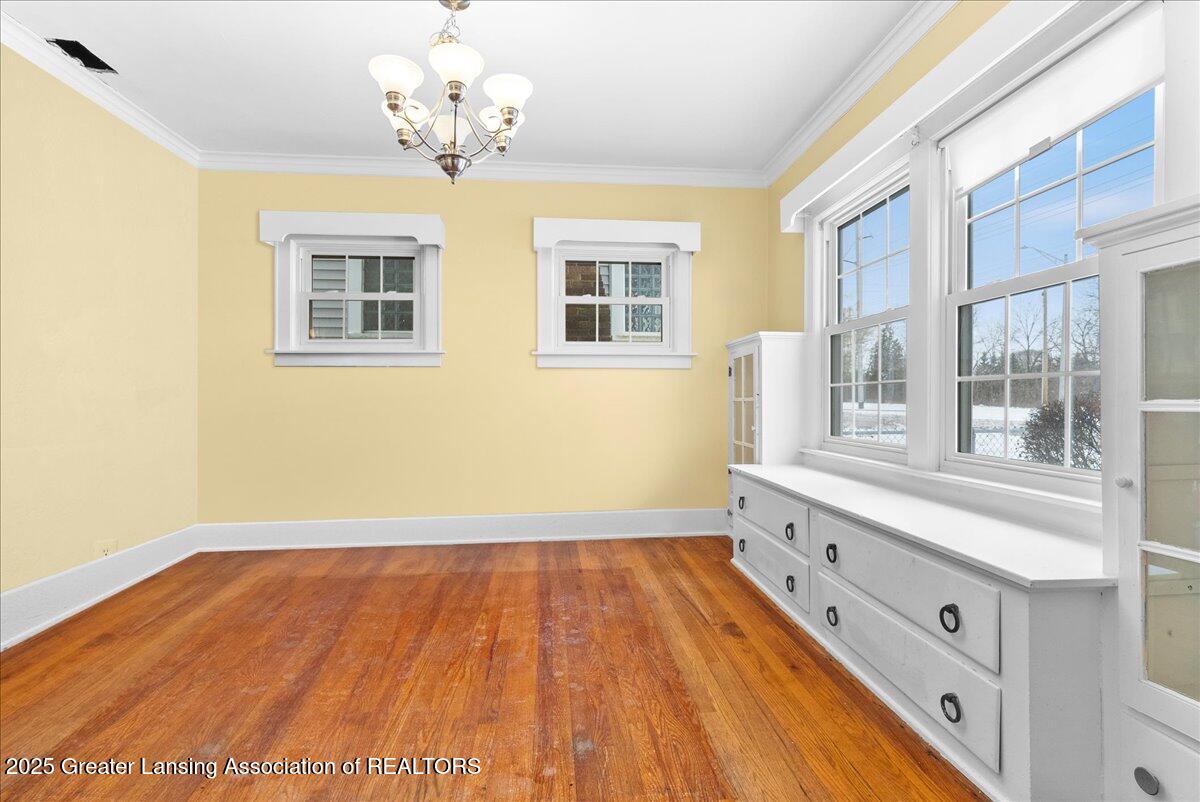 Lansing, Michigan 48915, United States, 3 Bedrooms Bedrooms, ,1 BathroomBathrooms,Residential,Active,255784