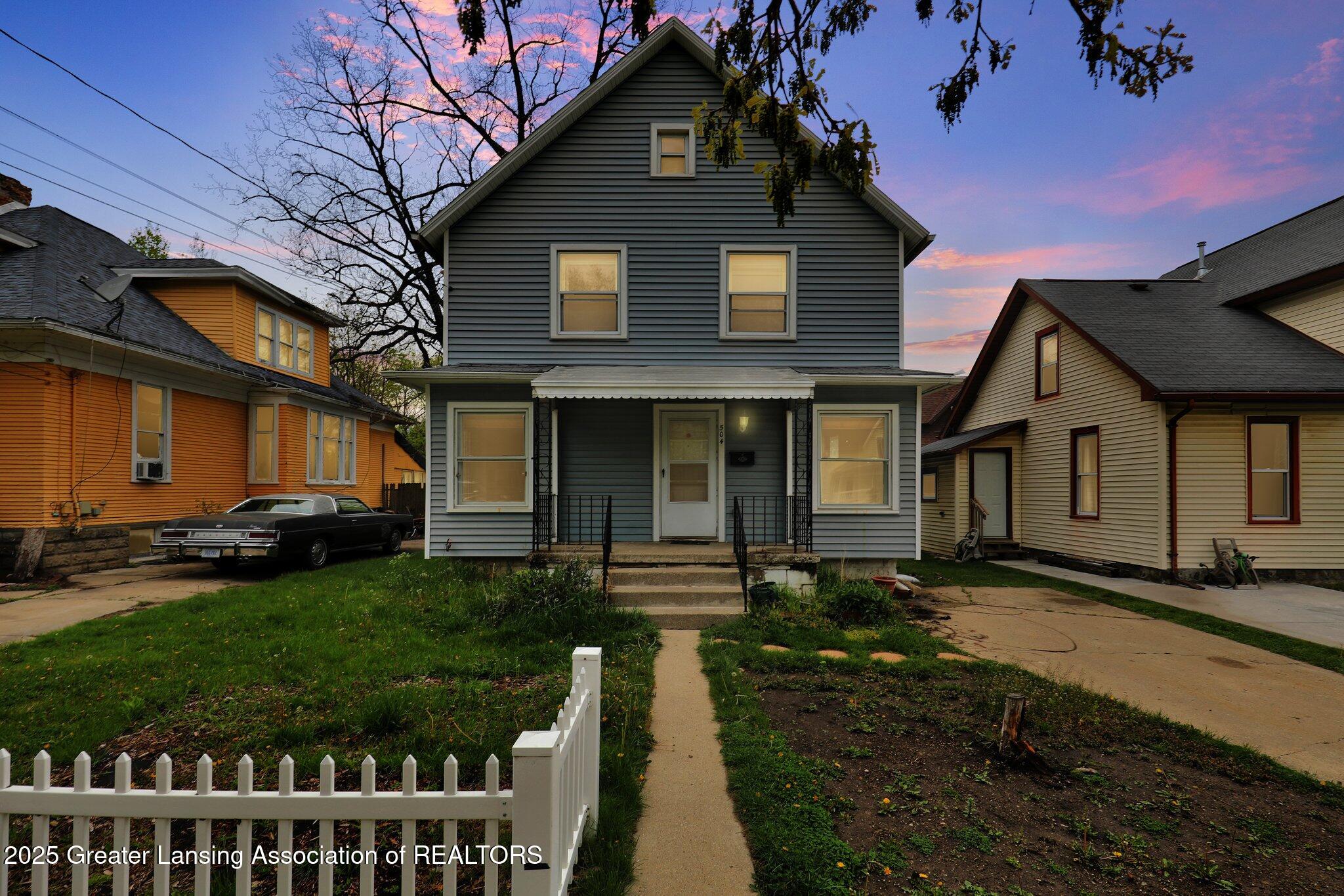 Lansing, Michigan 48906, United States, 4 Bedrooms Bedrooms, ,2 BathroomsBathrooms,Residential,Pending,124720