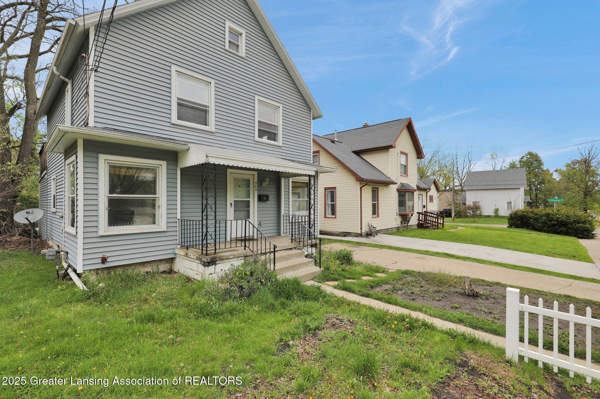 Lansing, Michigan 48906, United States, 4 Bedrooms Bedrooms, ,2 BathroomsBathrooms,Residential,Pending,124720