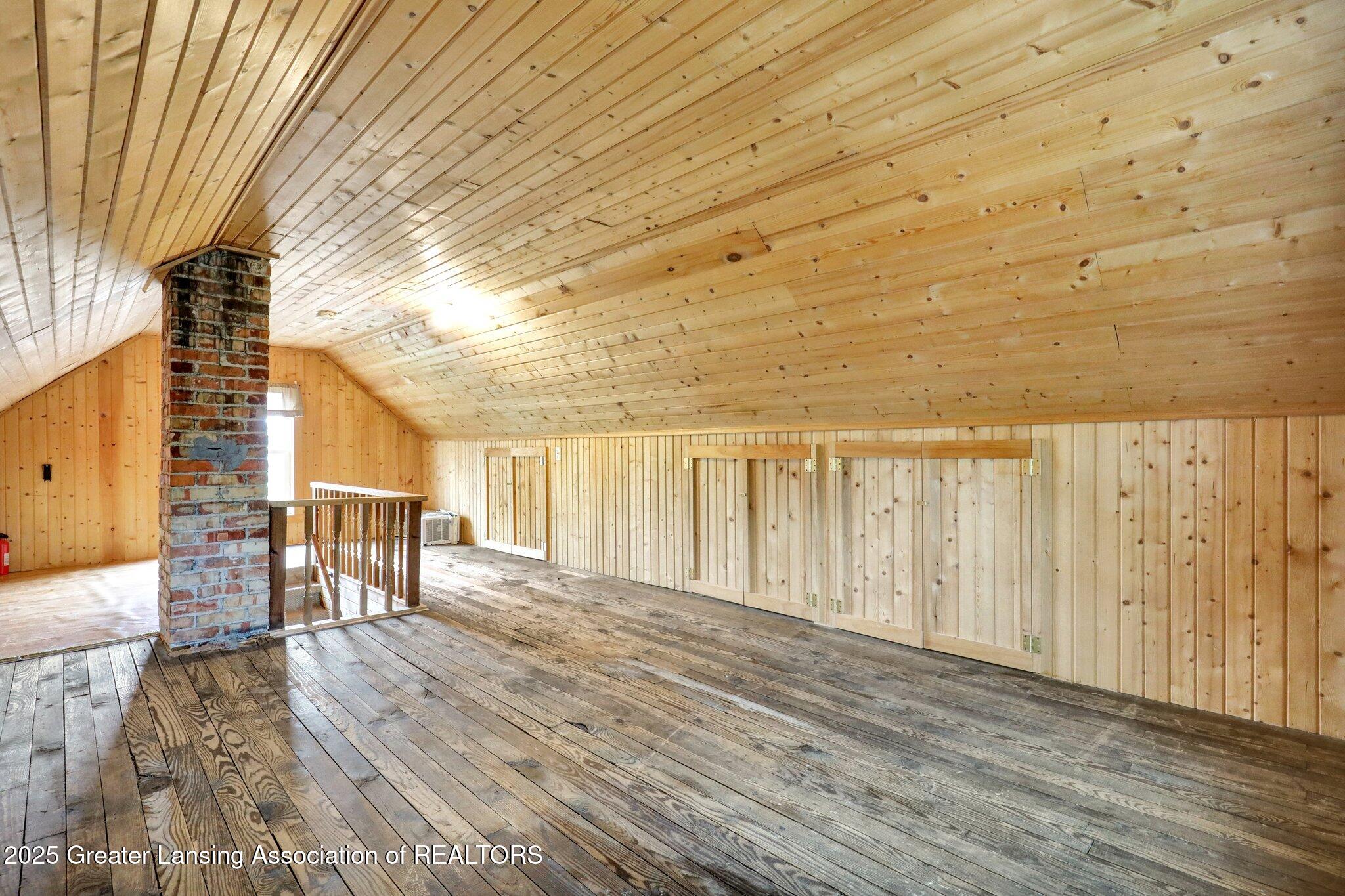 Lansing, Michigan 48906, United States, 4 Bedrooms Bedrooms, ,2 BathroomsBathrooms,Residential,Pending,124720