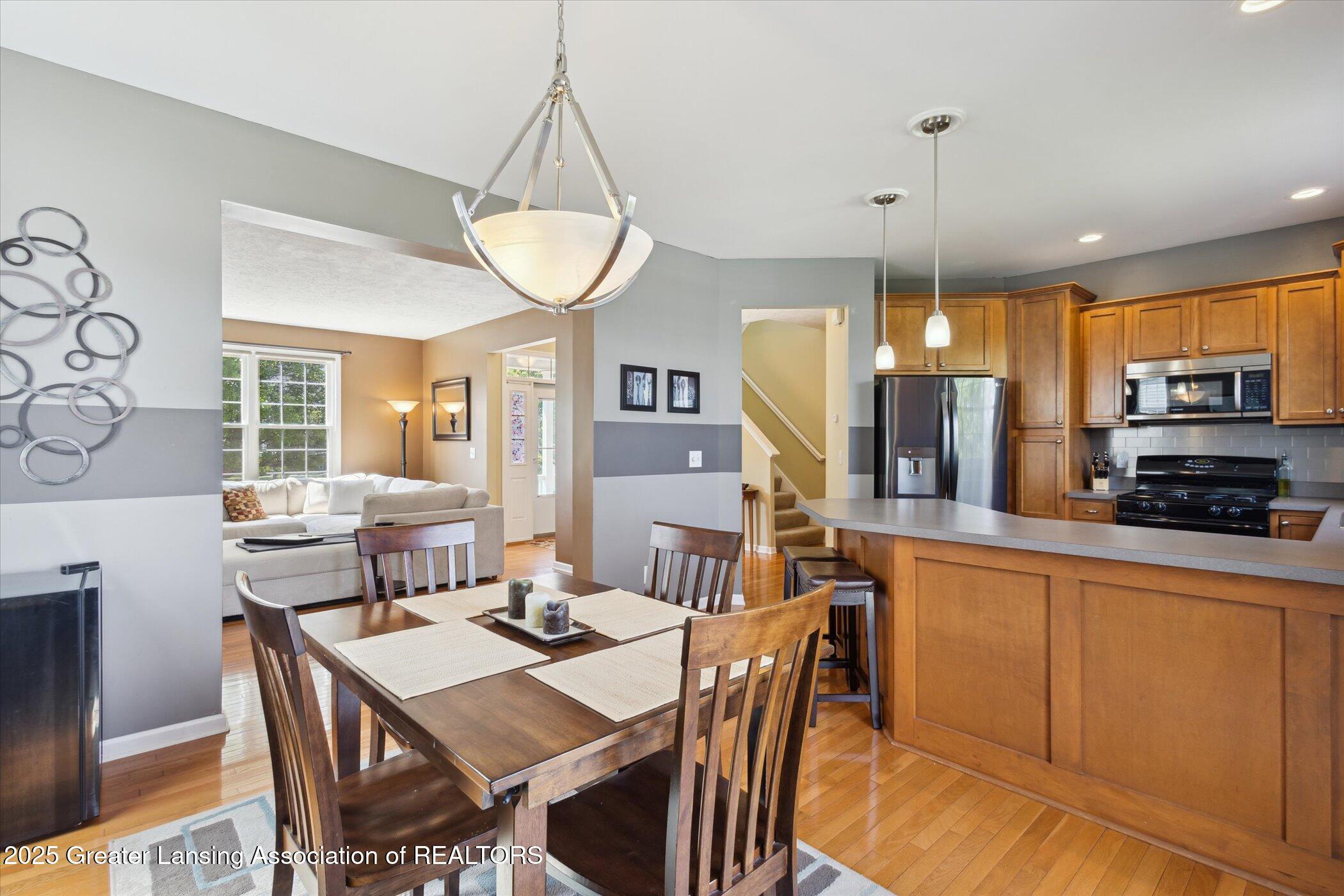 East Lansing, Michigan 48823, United States, 3 Bedrooms Bedrooms, ,3 BathroomsBathrooms,Residential,Pending,144687