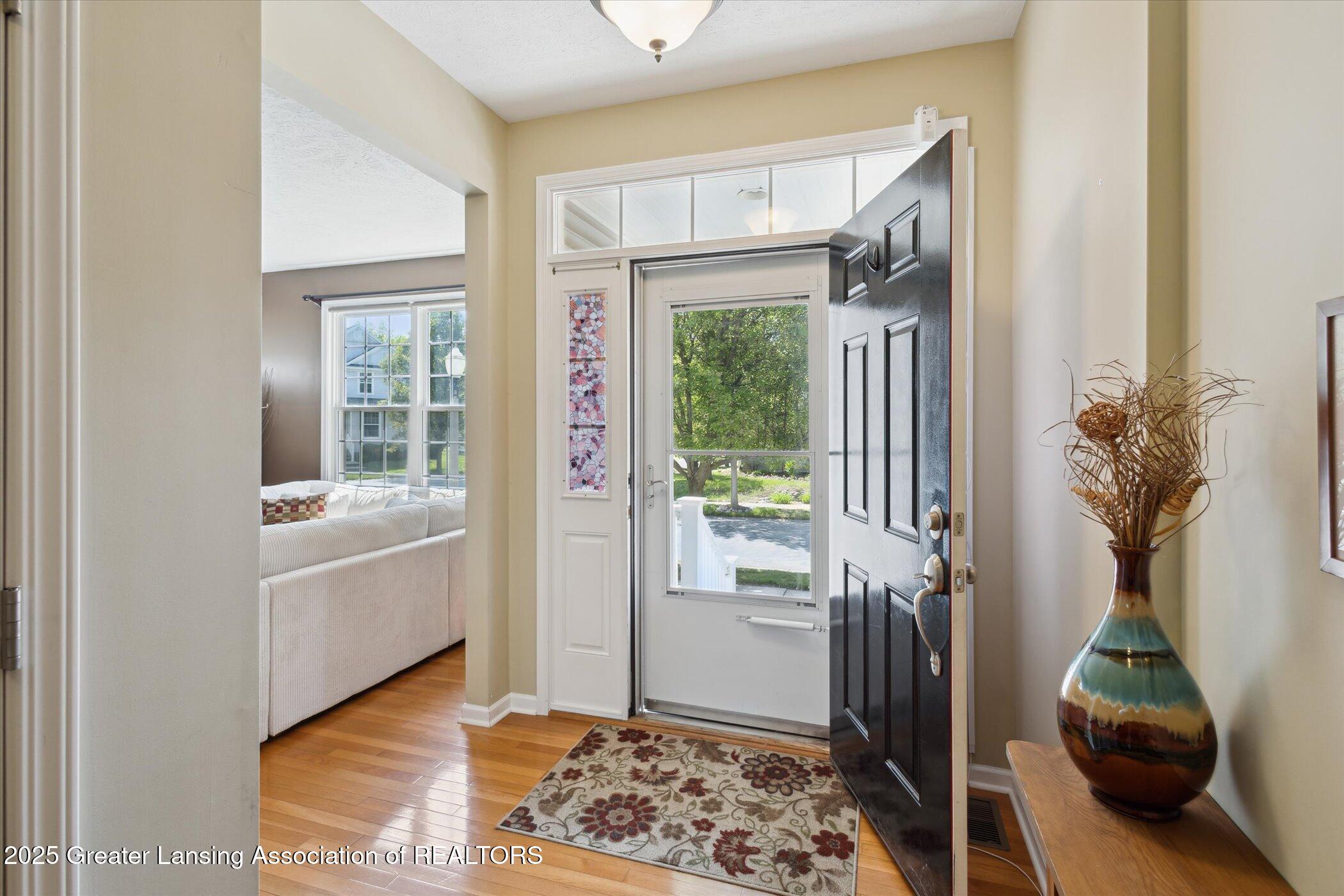 East Lansing, Michigan 48823, United States, 3 Bedrooms Bedrooms, ,3 BathroomsBathrooms,Residential,Pending,144687